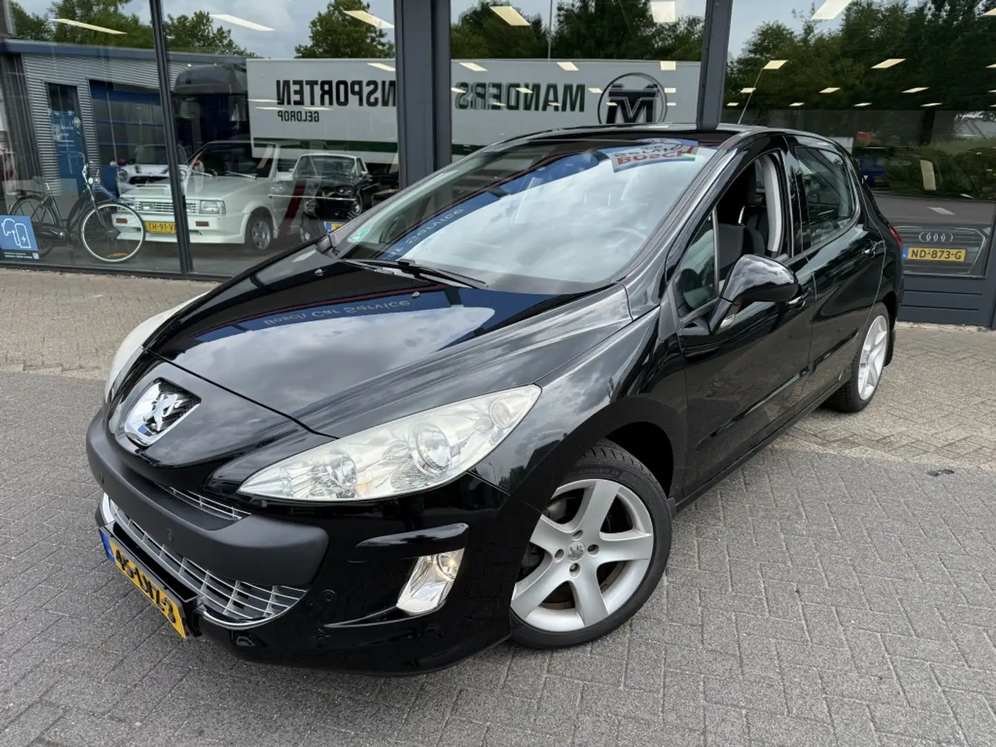 Peugeot 308 1.6 VTi Signature Zwart - 1