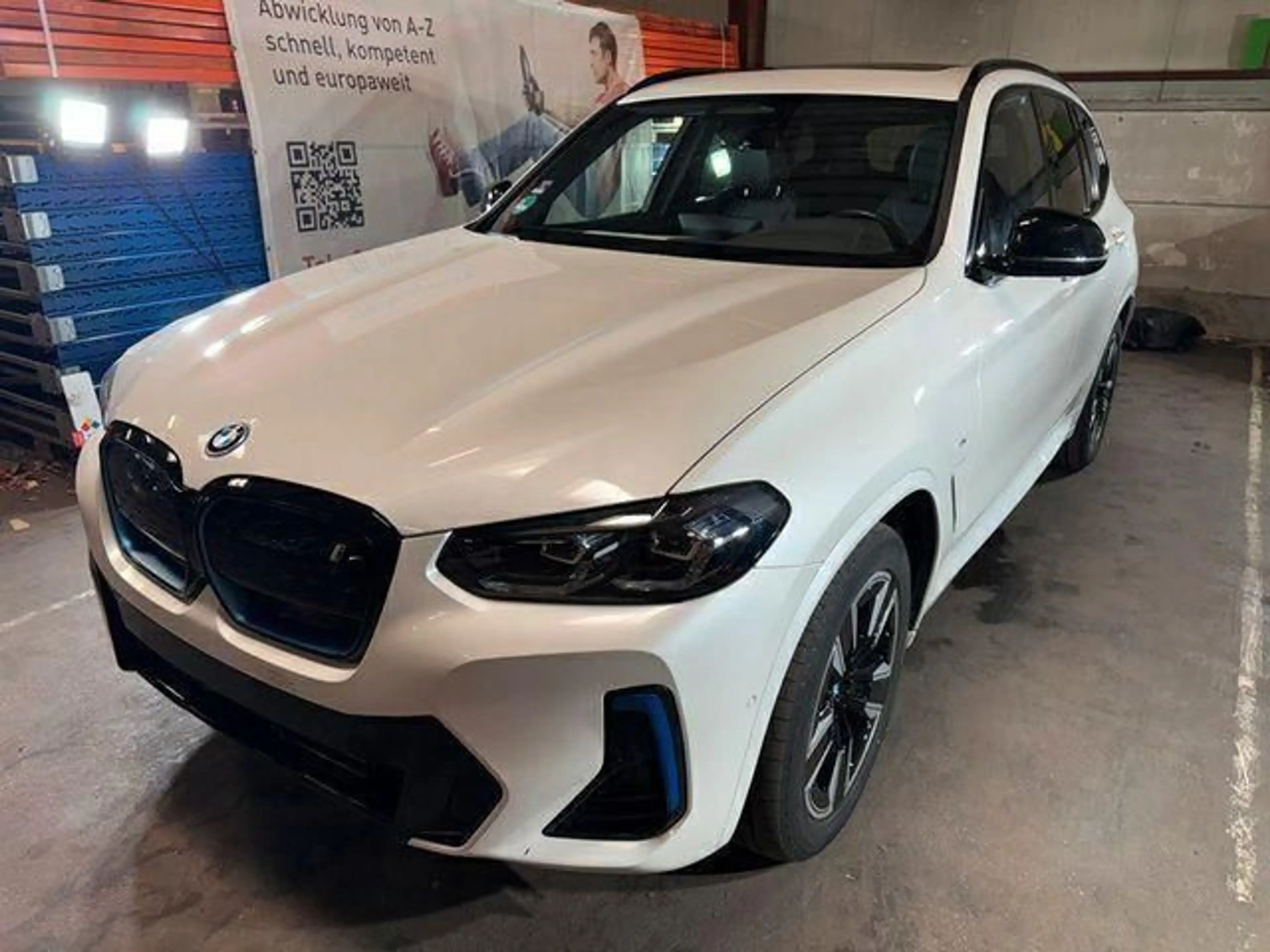 BMW iX3 Inspiring 210 kW (286 PS), Automatik, Hec...