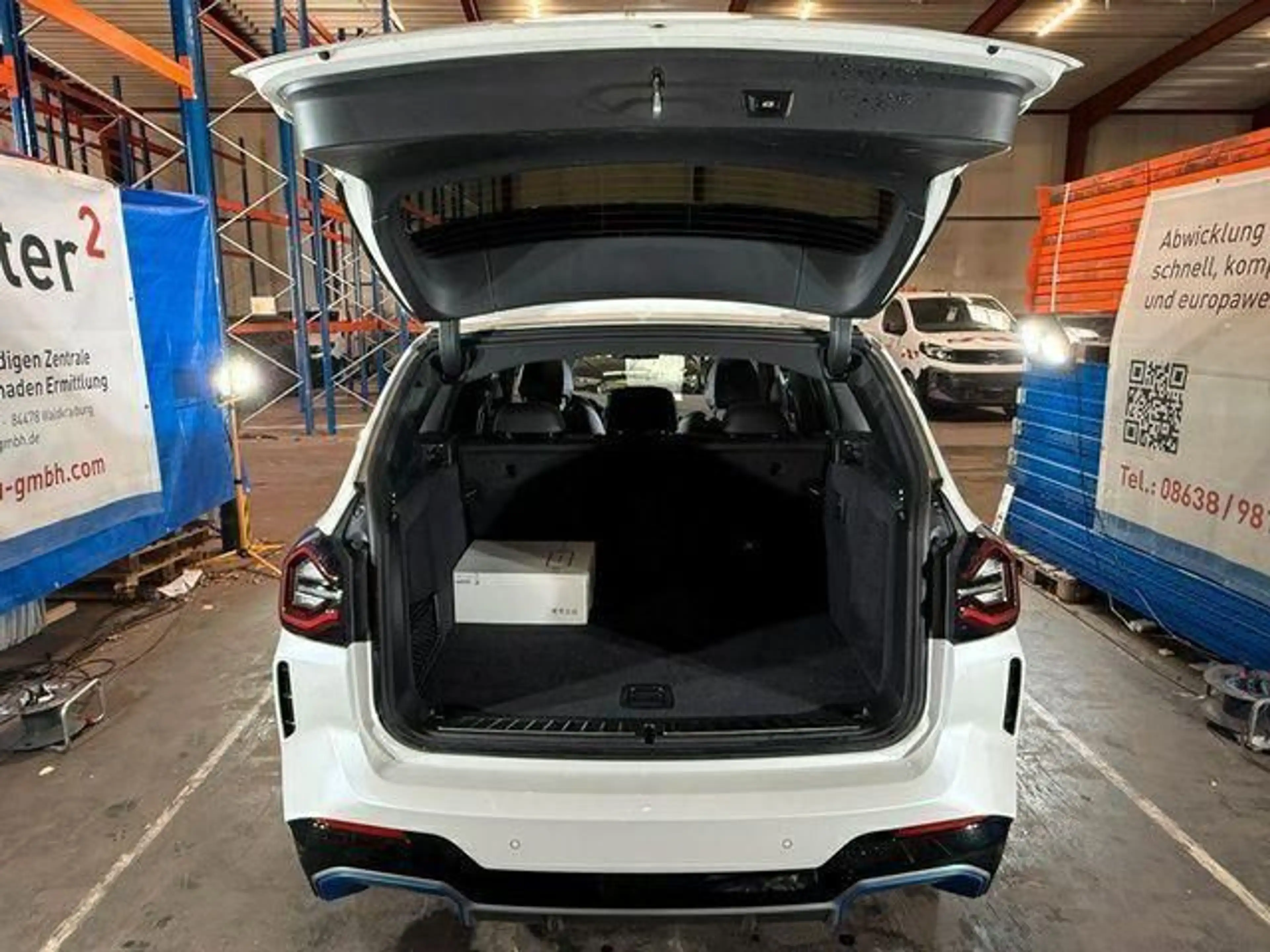 BMW iX3 Inspiring 210 kW (286 PS), Automatik, Hec... — photo 4