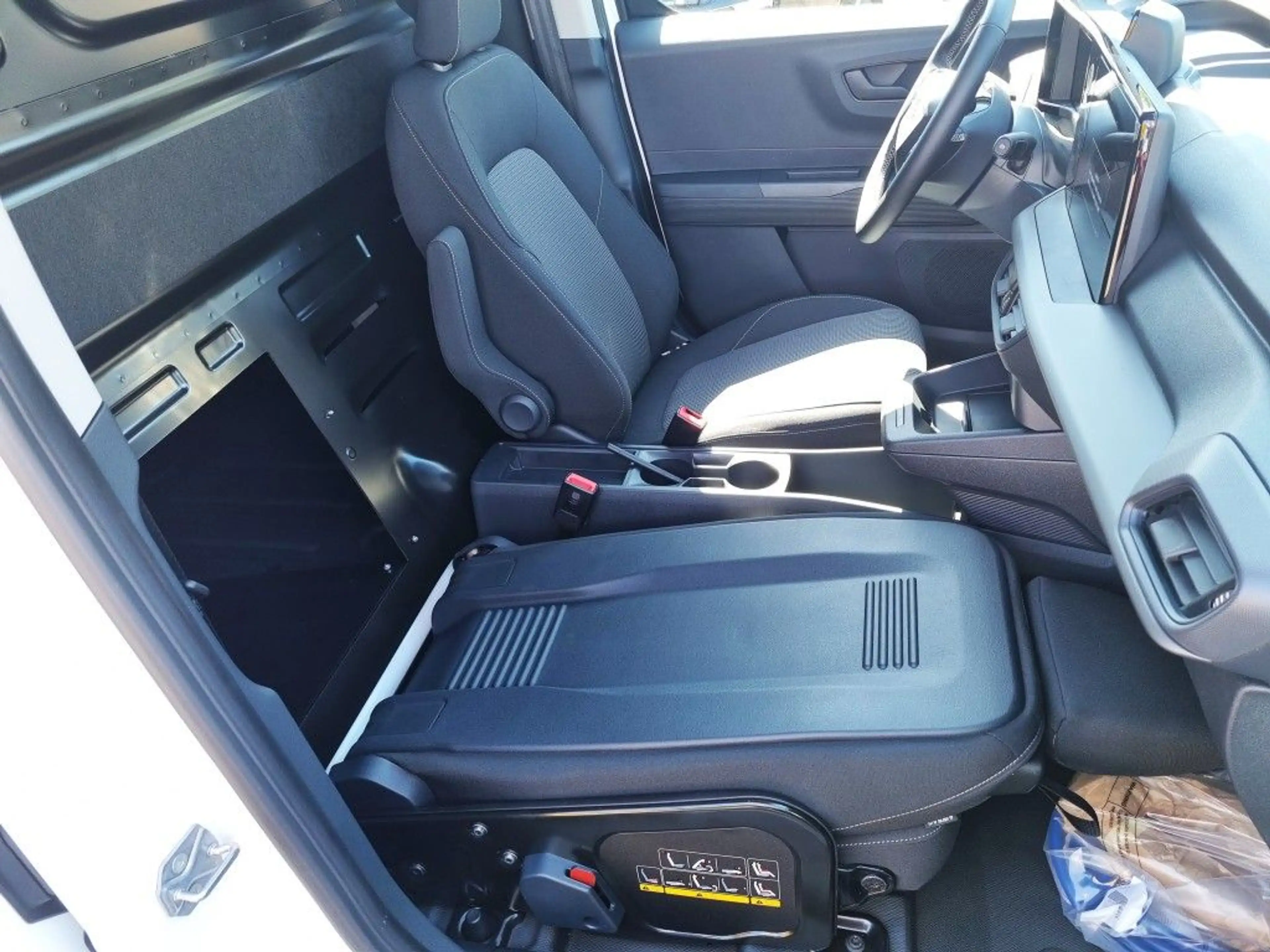 Ford Transit Courier e-Transit 54kWh Trend Toterwinkel Kamera — photo 11