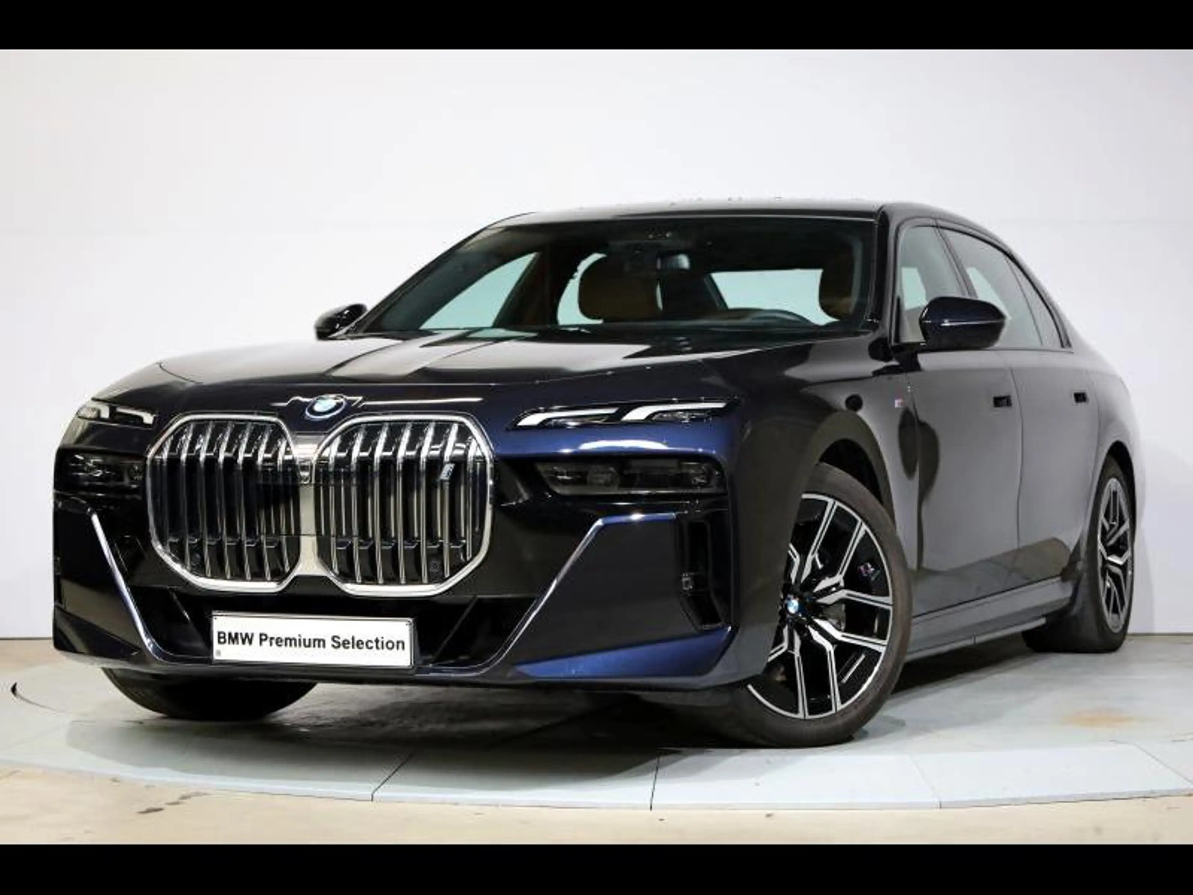 BMW i7 eDrive50 Kit M Sport