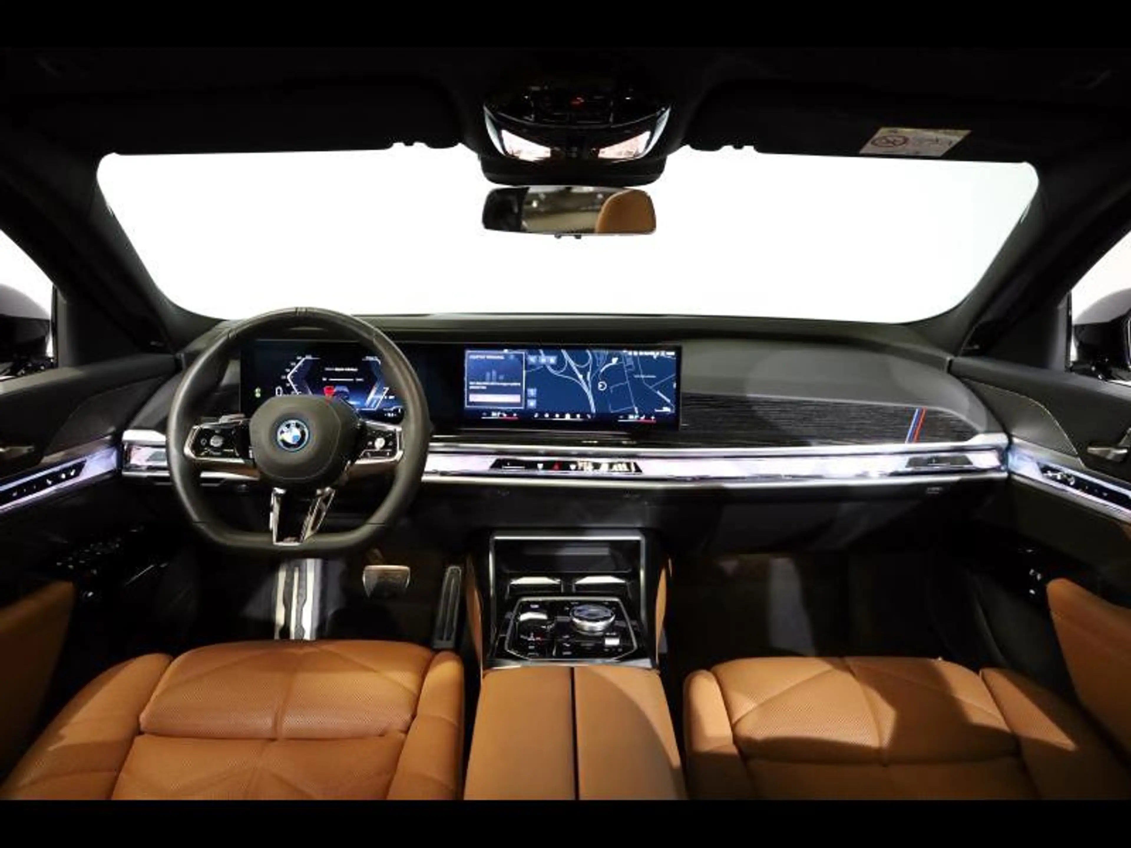 BMW i7 eDrive50 Kit M Sport — photo 6