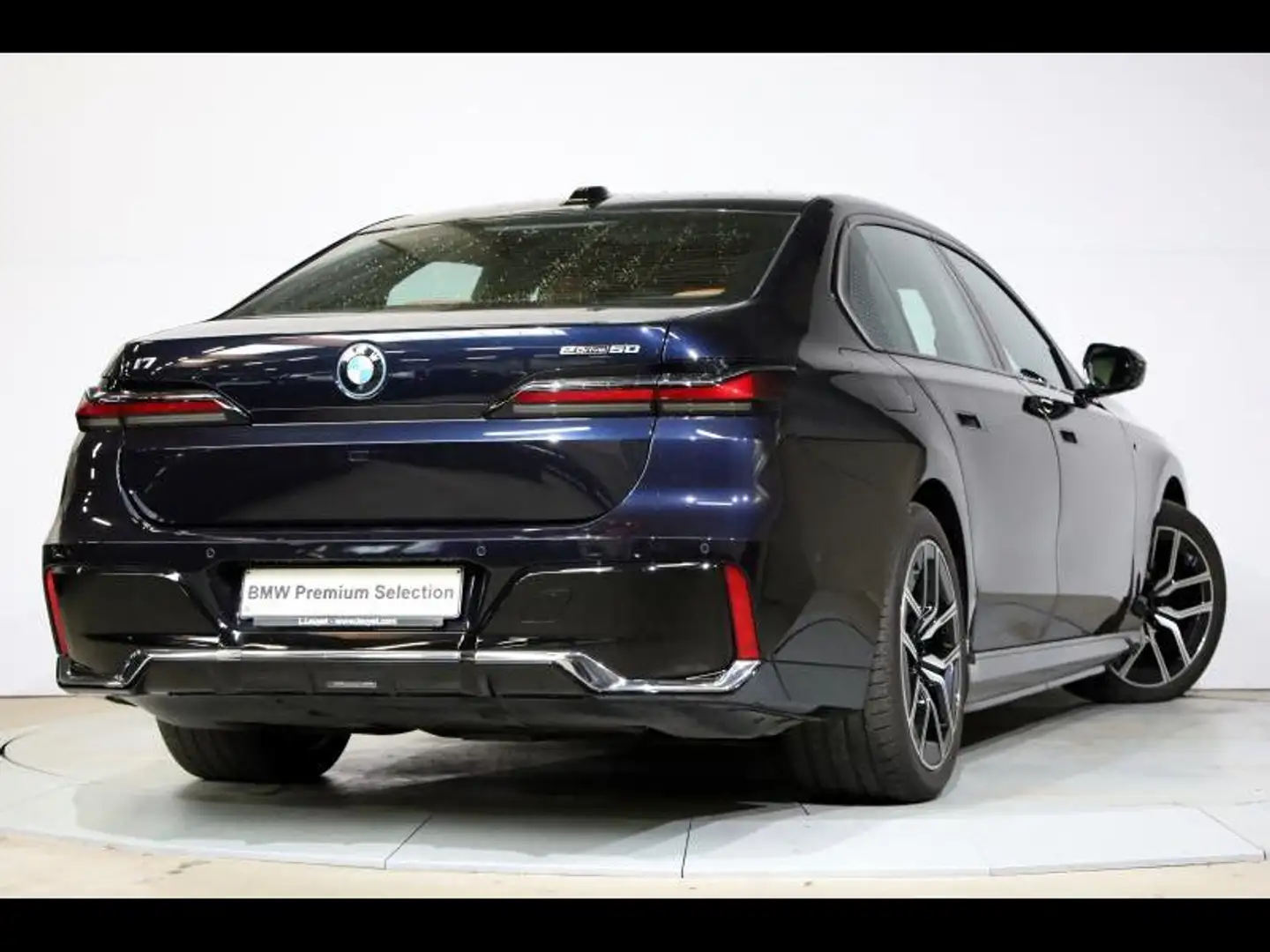 BMW i7 eDrive50 Kit M Sport Noir - 2
