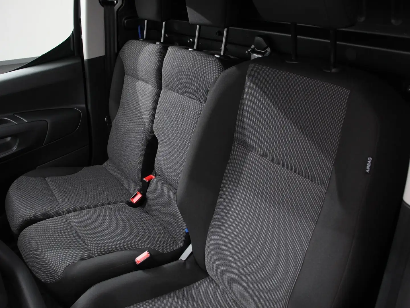 Opel Combo 1.5 BlueHDi 130PK L2 Automaat Apple Carplay / Andr Zwart - 2