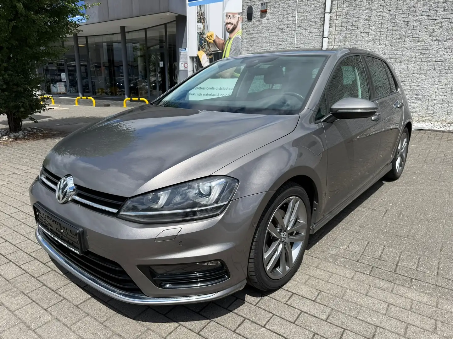 Volkswagen Golf Golf 2.0 CR TDi Highline Grau - 1