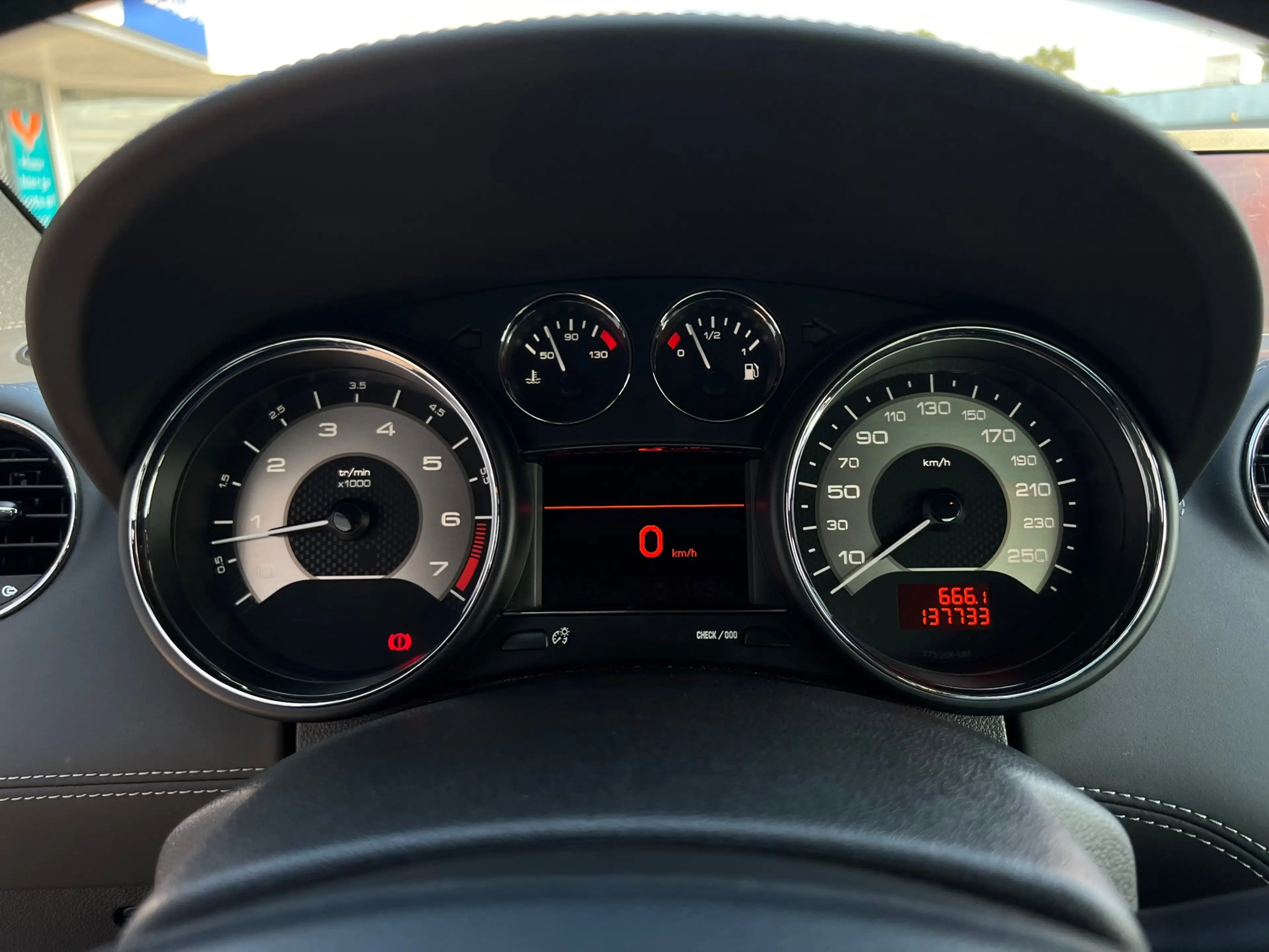Peugeot RCZ 1.6 THP 200PK | Vol leder | Xenon | Electrische st — photo 15