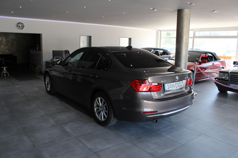 BMW 318 d xDrive MODERN LINE LEDER NAVI XENON *EURO 5 — photo 12