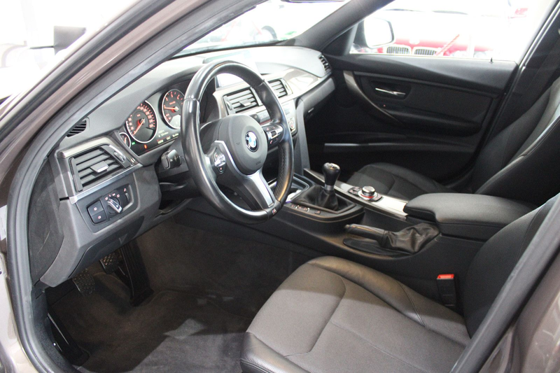 BMW 318 d xDrive MODERN LINE LEDER NAVI XENON *EURO 5 — photo 3
