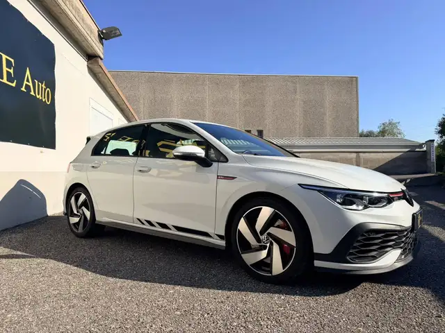 Volkswagen Golf view 5
