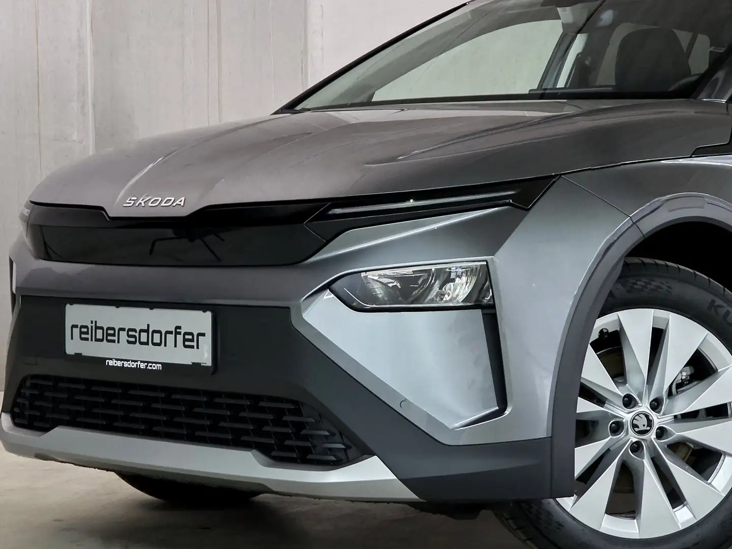 Skoda Elroq 60 Grau - 2