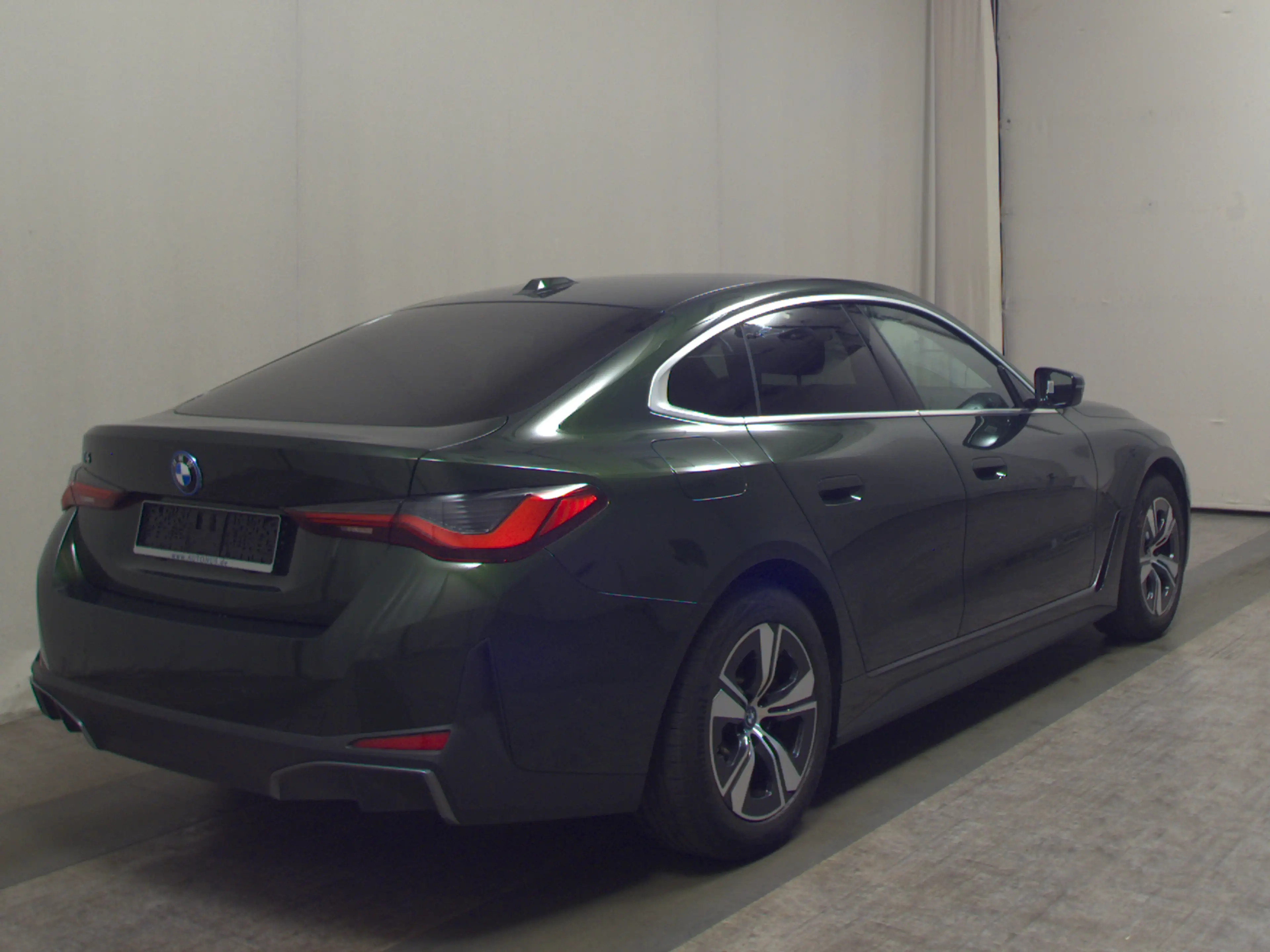 BMW i4 Gran Coupé eDrive40 Leder Navi LED RFK Shz — photo 4
