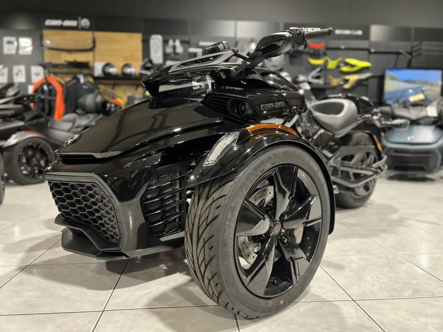 Can Am Spyder F3 1330 ACE Negro - 2