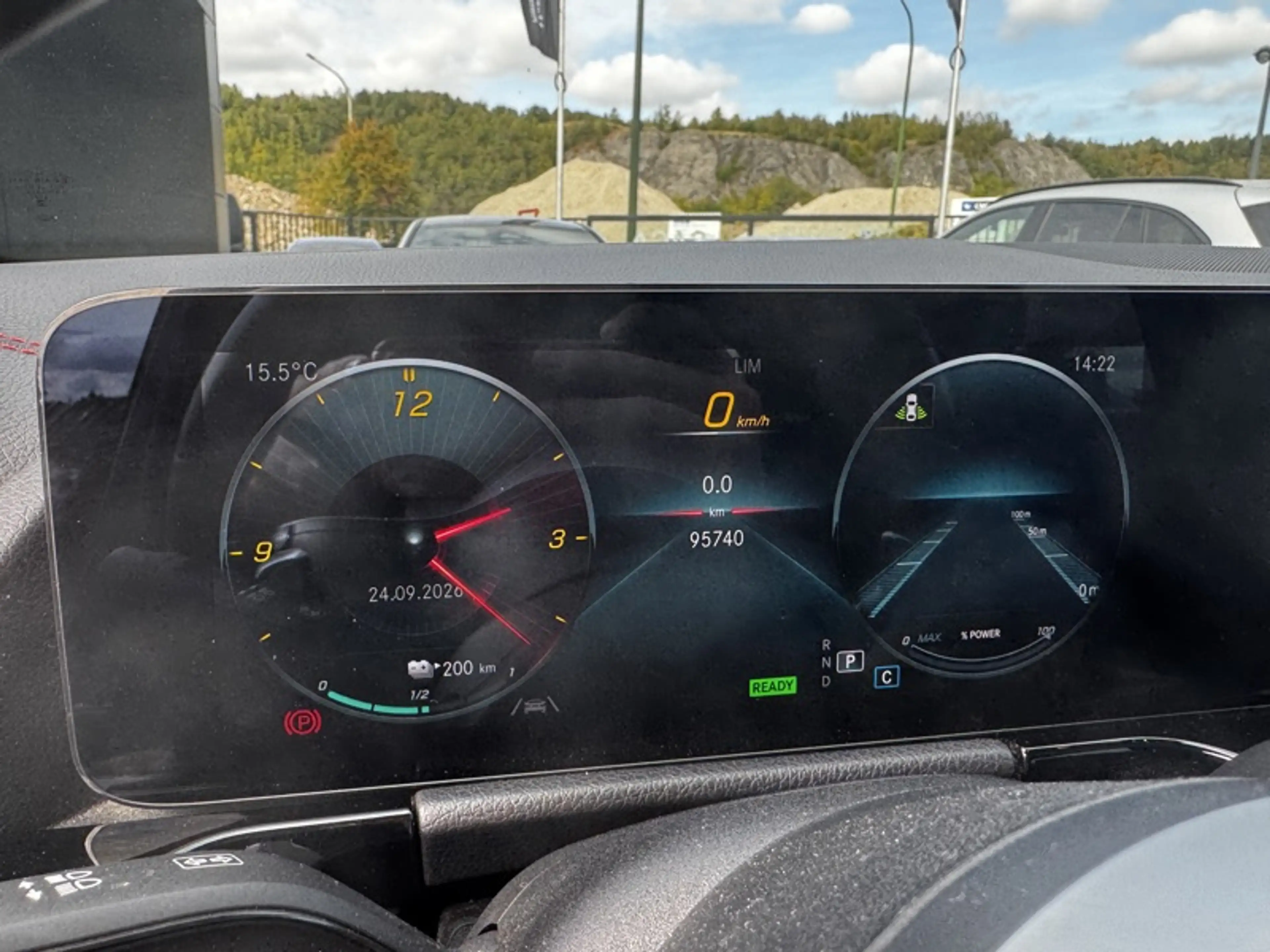 Mercedes-Benz EQA 250 AMG Pack Night — photo 14