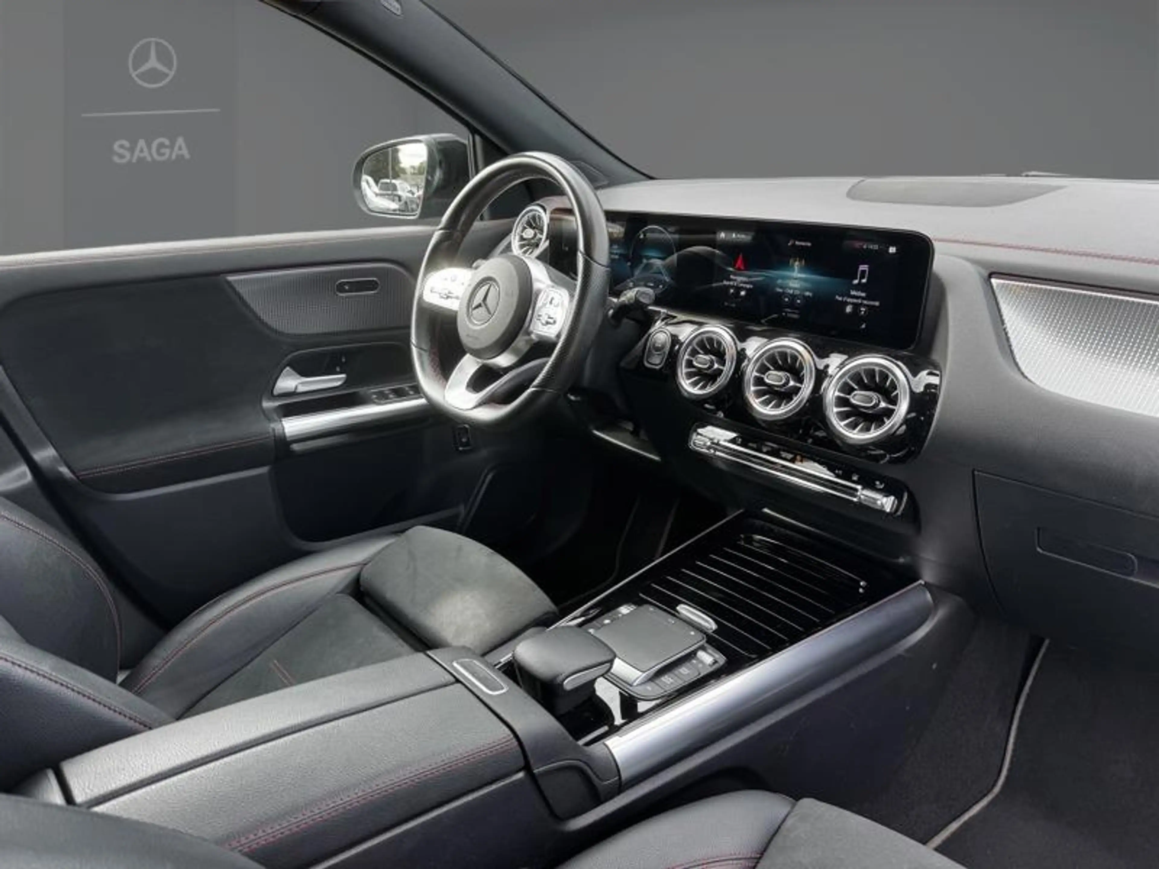 Mercedes-Benz EQA 250 AMG Pack Night — photo 2