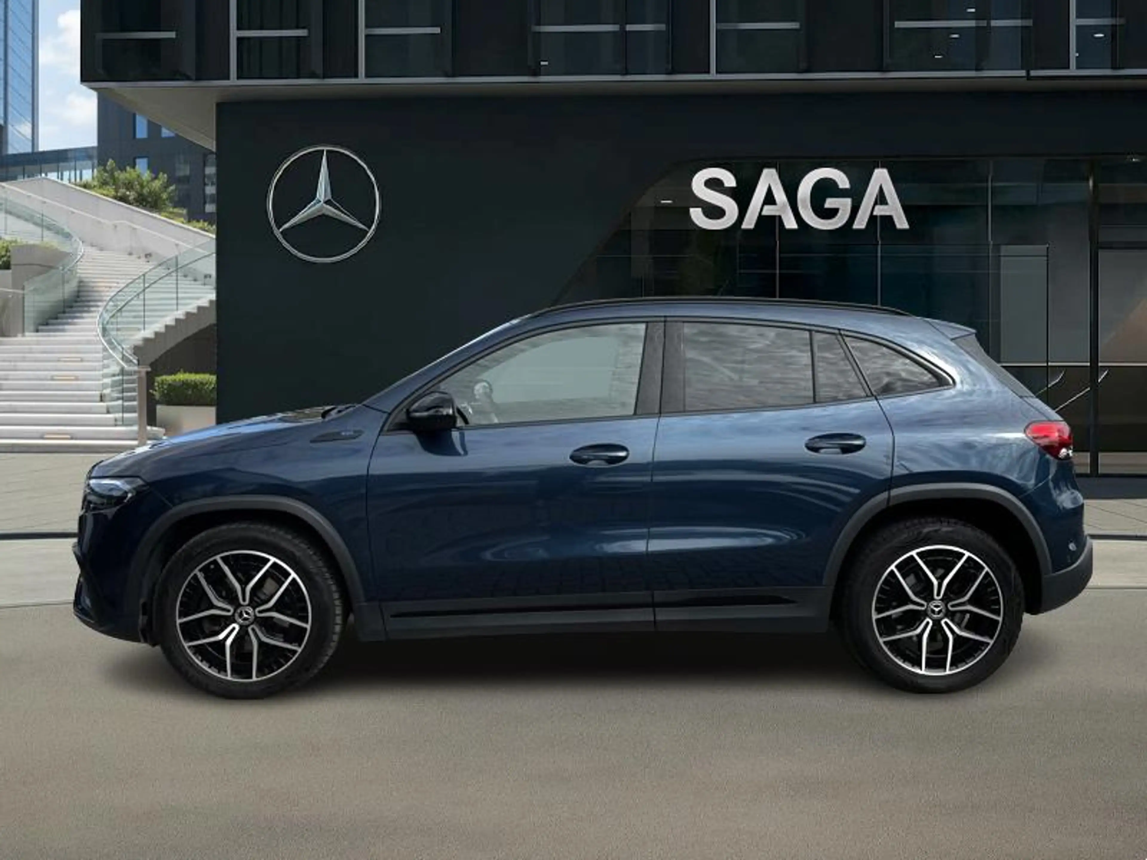 Mercedes-Benz EQA 250 AMG Pack Night — photo 7