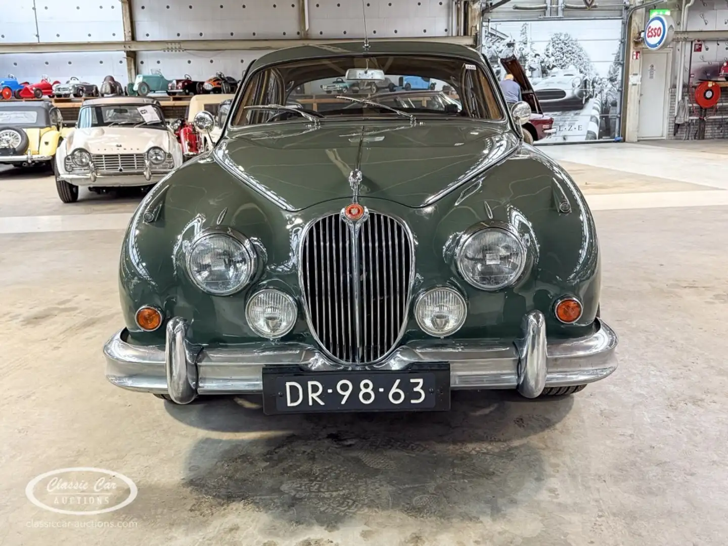 Jaguar MK II MK 2 3.4L RHD  - ONLINE AUCTION Зелений - 2