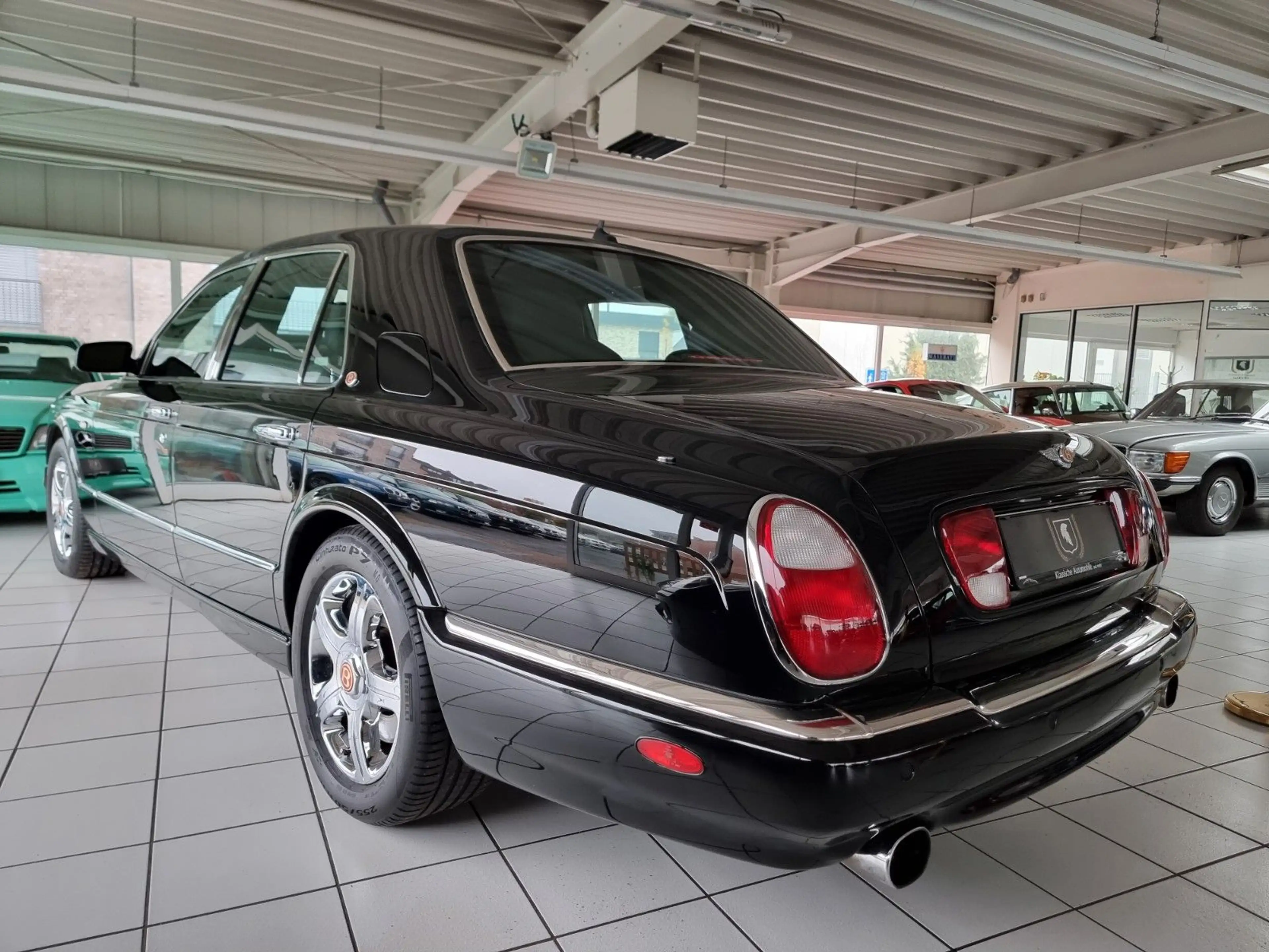 Bentley Arnage /2. Hand/Erstlack/Kpl. Historie/Sammler — photo 7