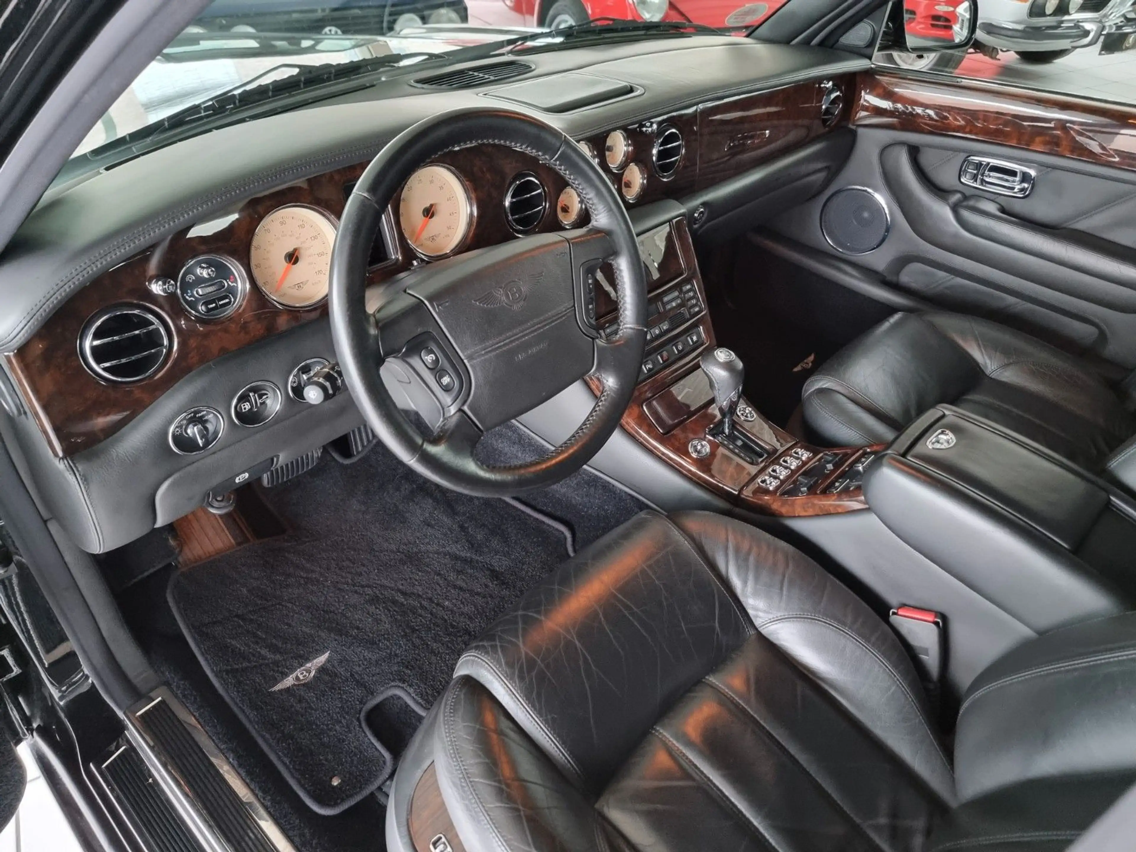 Bentley Arnage /2. Hand/Erstlack/Kpl. Historie/Sammler — photo 14