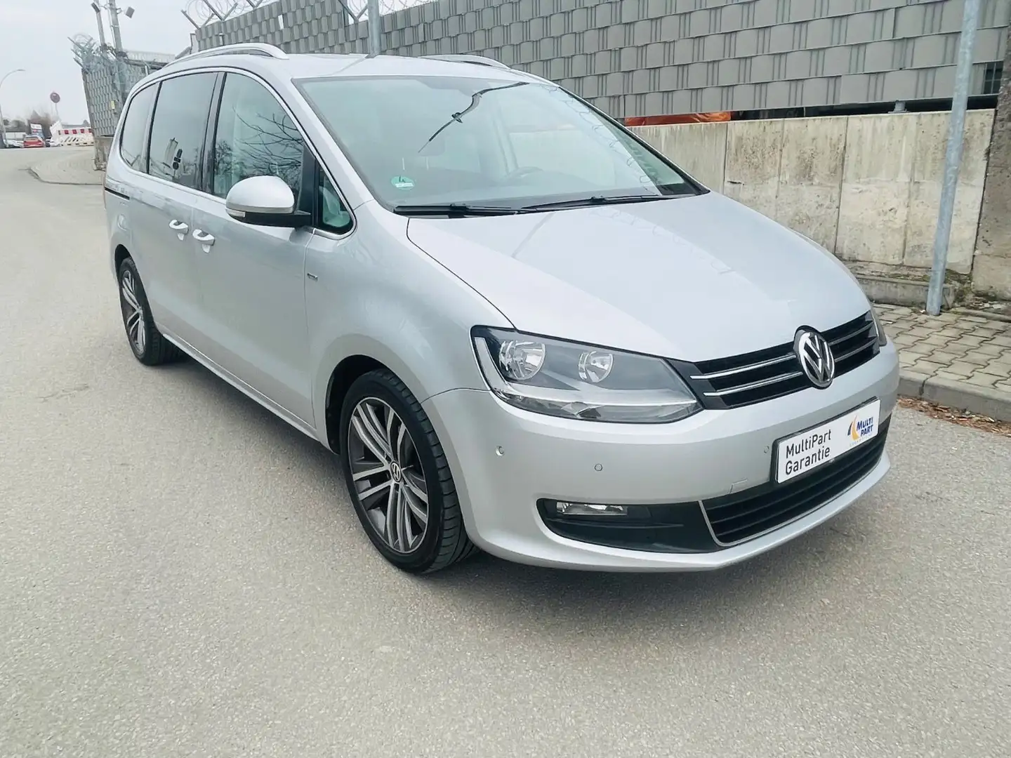 Volkswagen Sharan 2.0 TDI DSG Highline /7-Sitzer Argent - 2