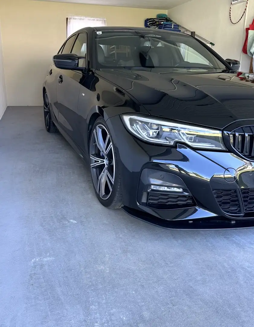 BMW 330 M Sport - 1
