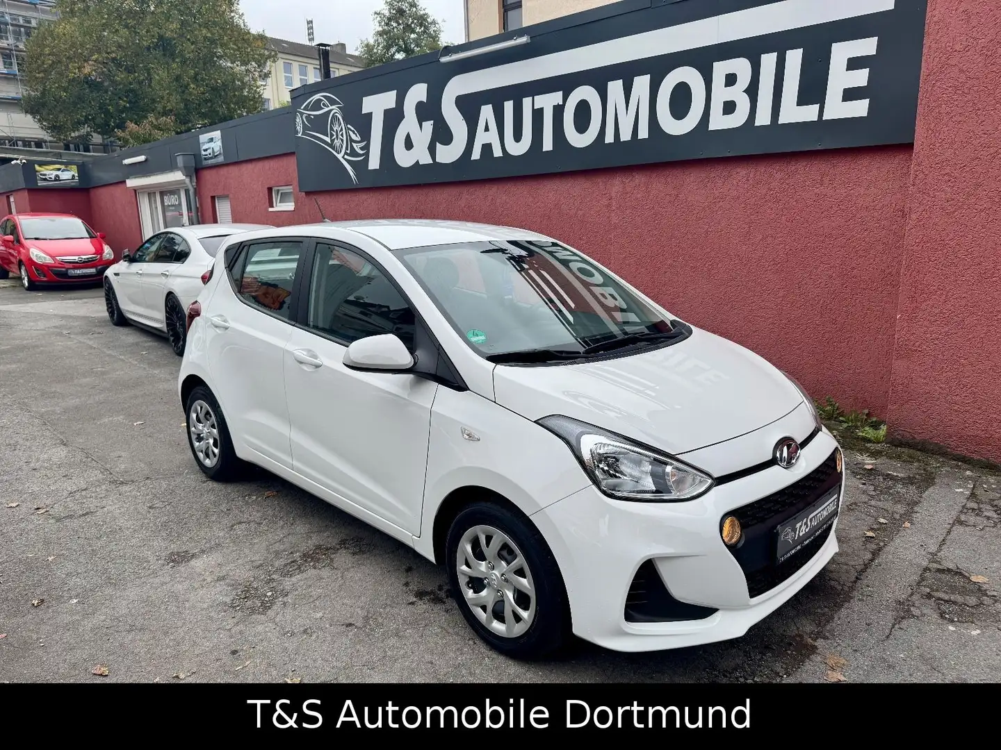 Hyundai i10 -1.Hand- ( Super Ausgestattet ) Weiß - 1