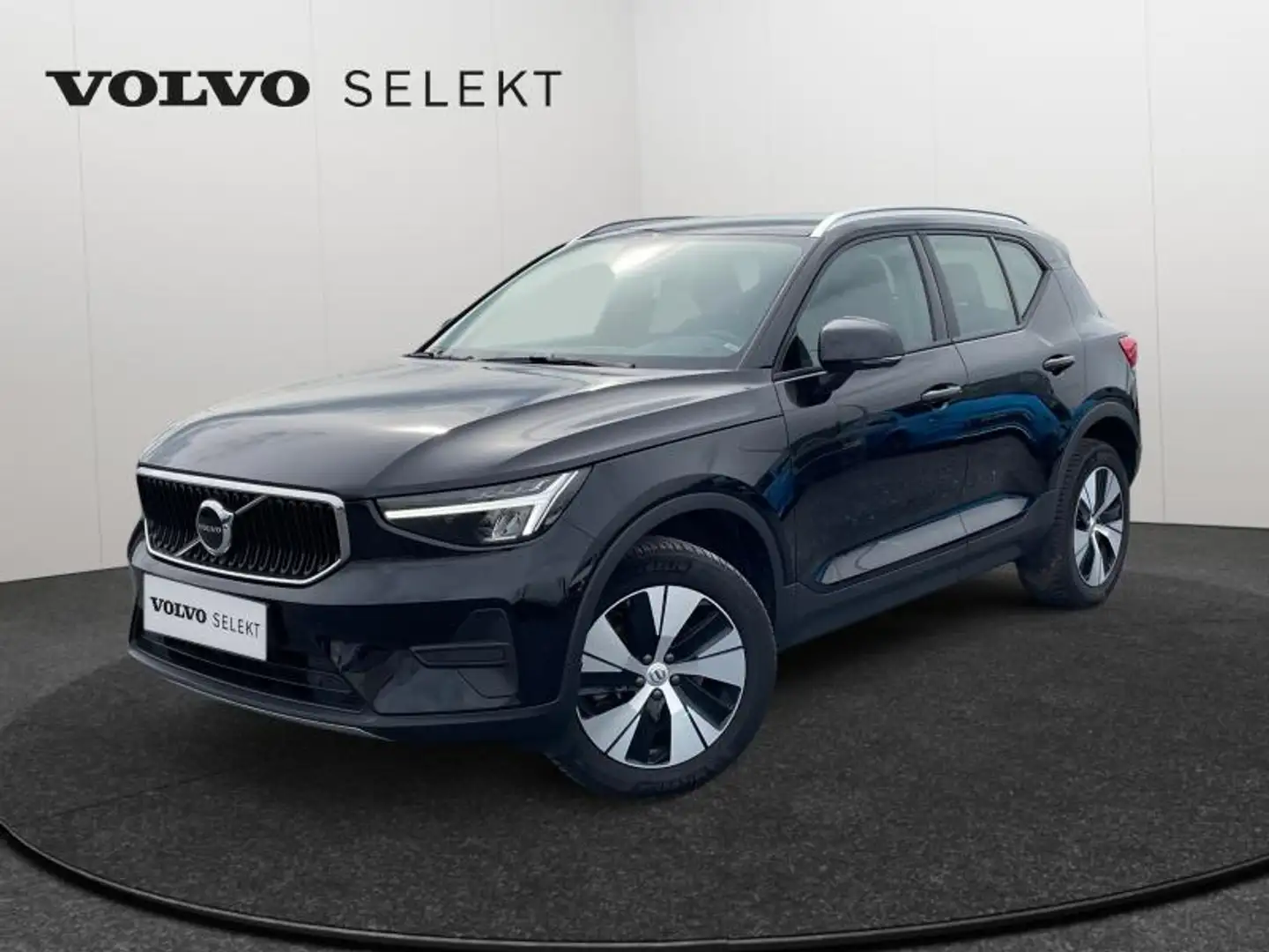 Volvo XC40 B3 Core / Essence Noir - 1