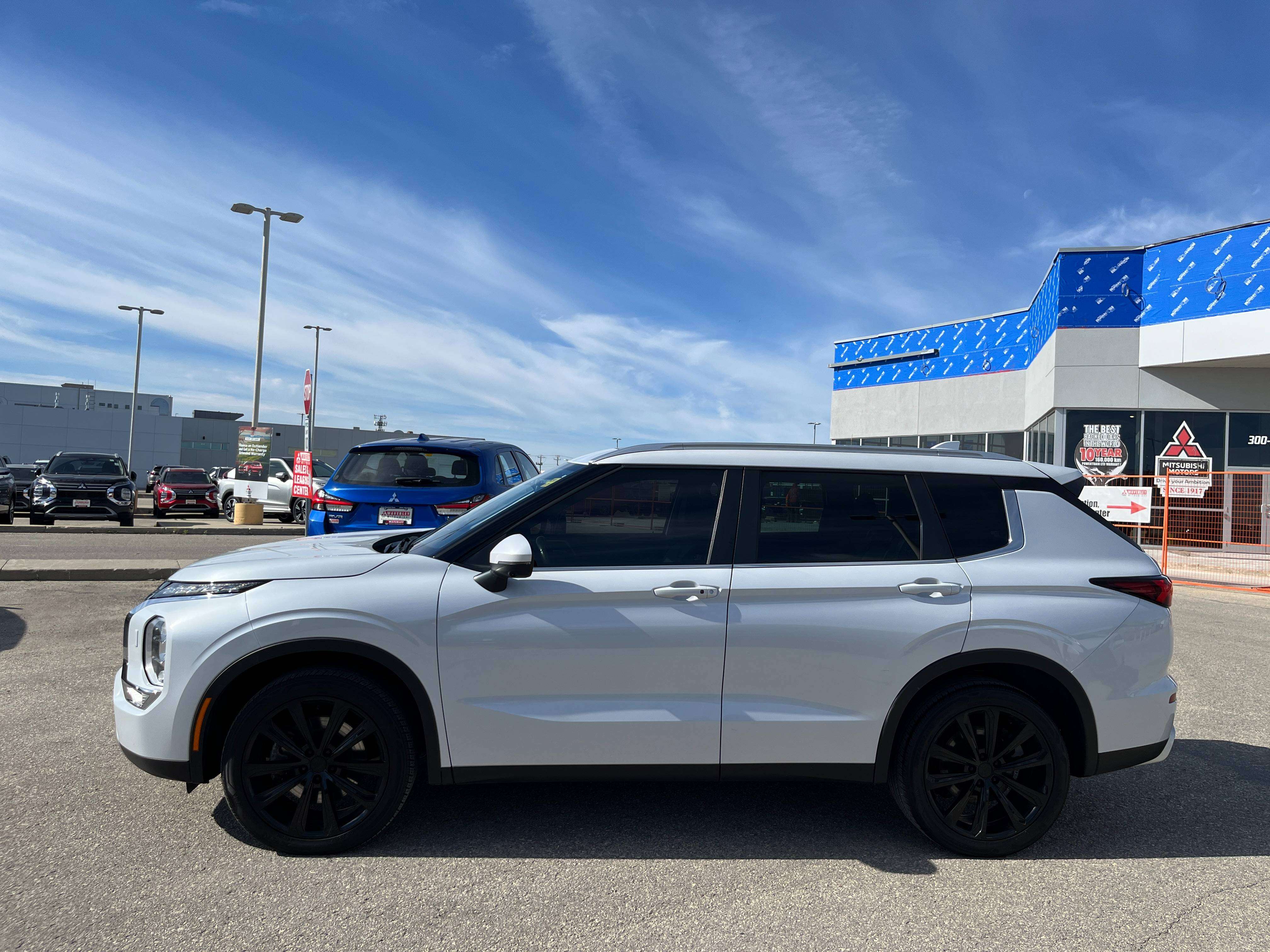 2023 Mitsubishi Outlander