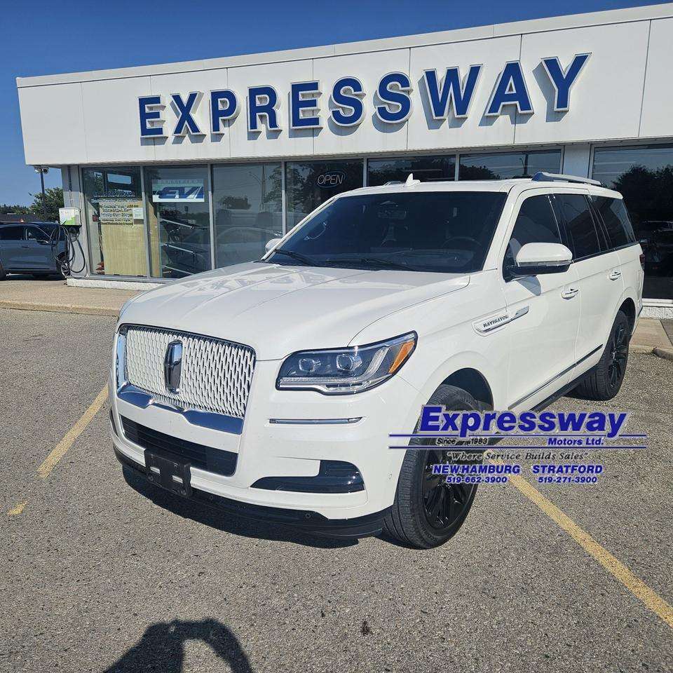 2023 Lincoln Navigator RESERVE, 201A, MOONROOF, 8-PASSENGER, 22 RIMS,TOW