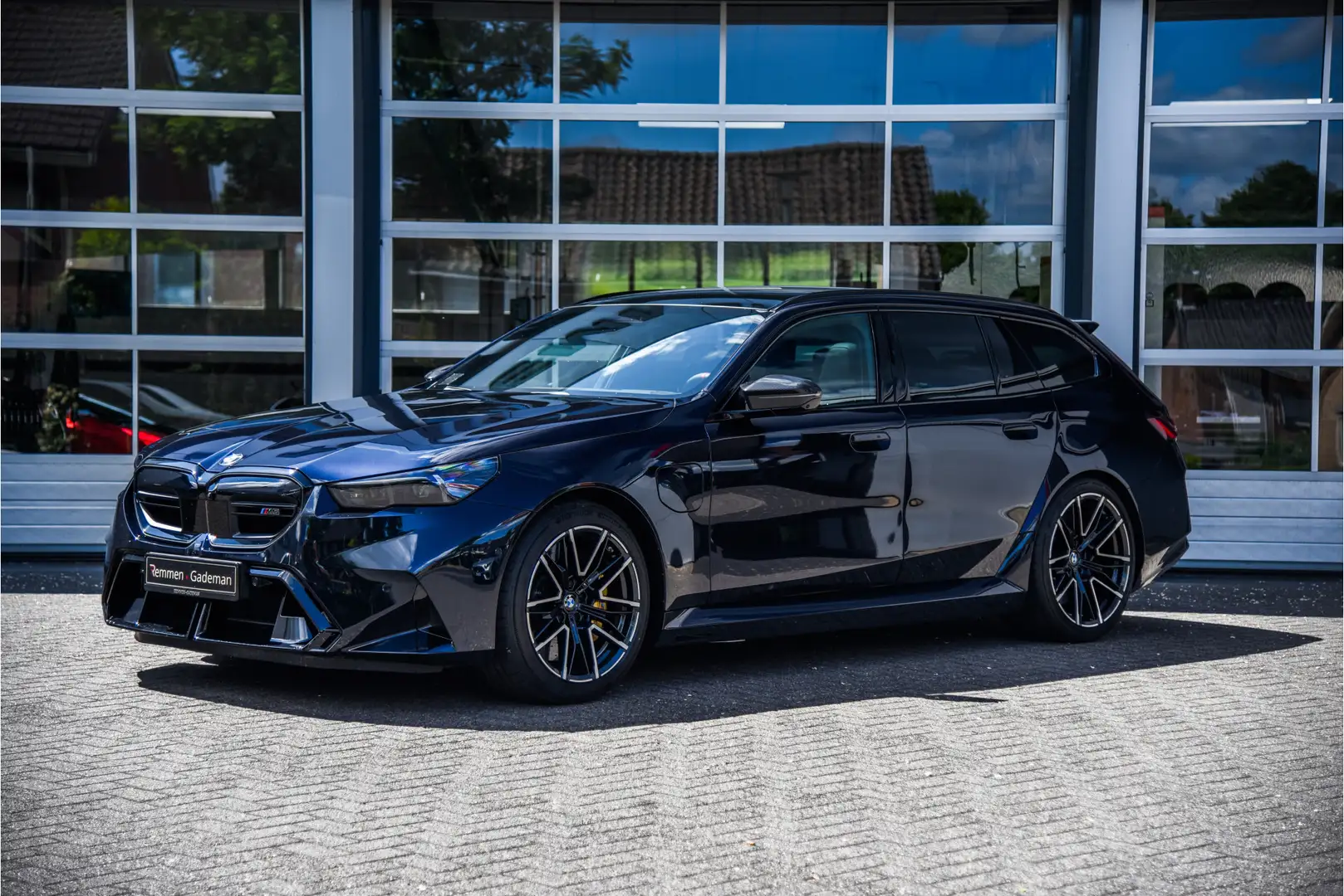 BMW M5 Touring Negru - 2