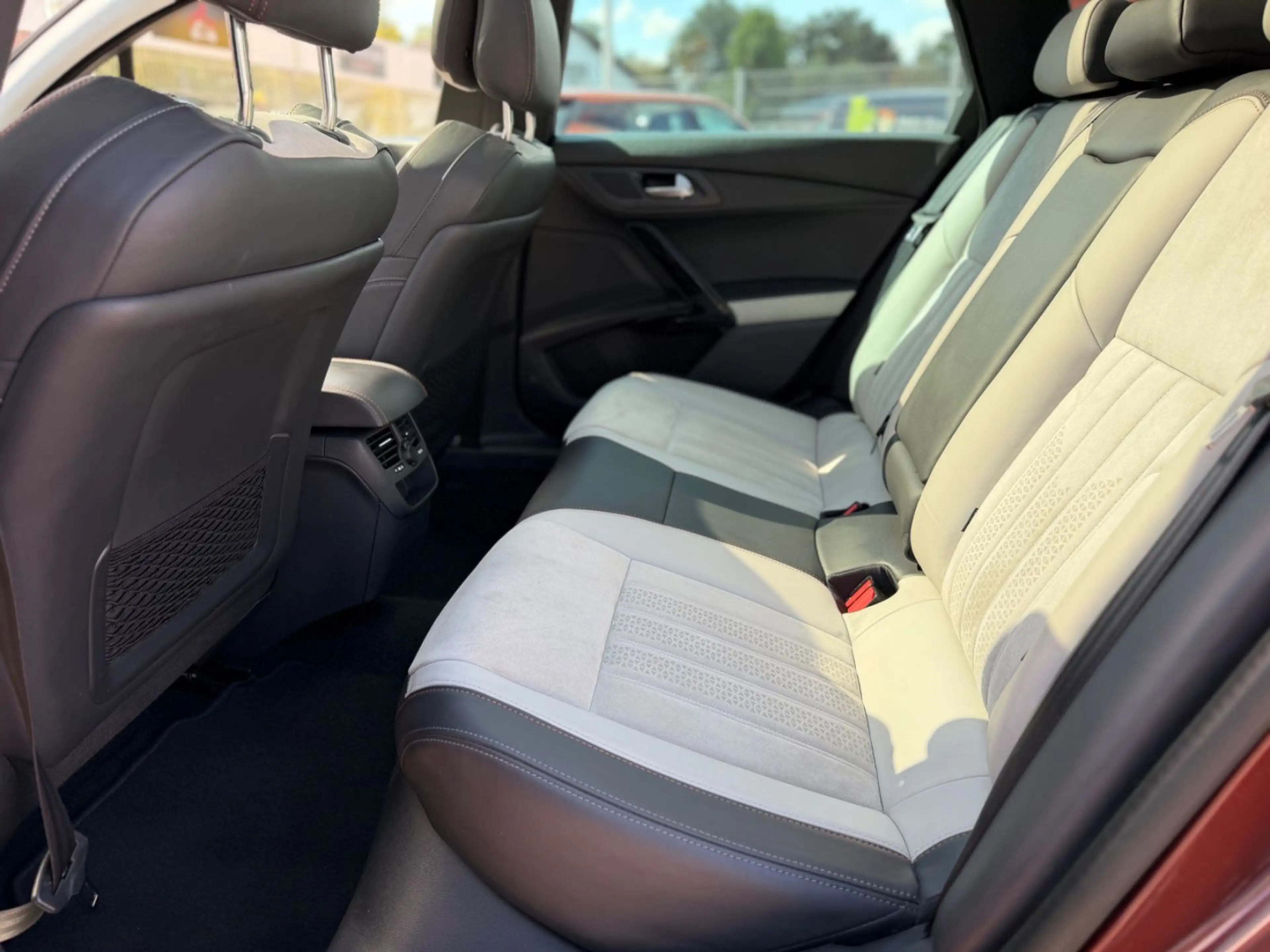Peugeot 508 SW RXH /HEAD-UP/PANORAMA/KAMERA — photo 11