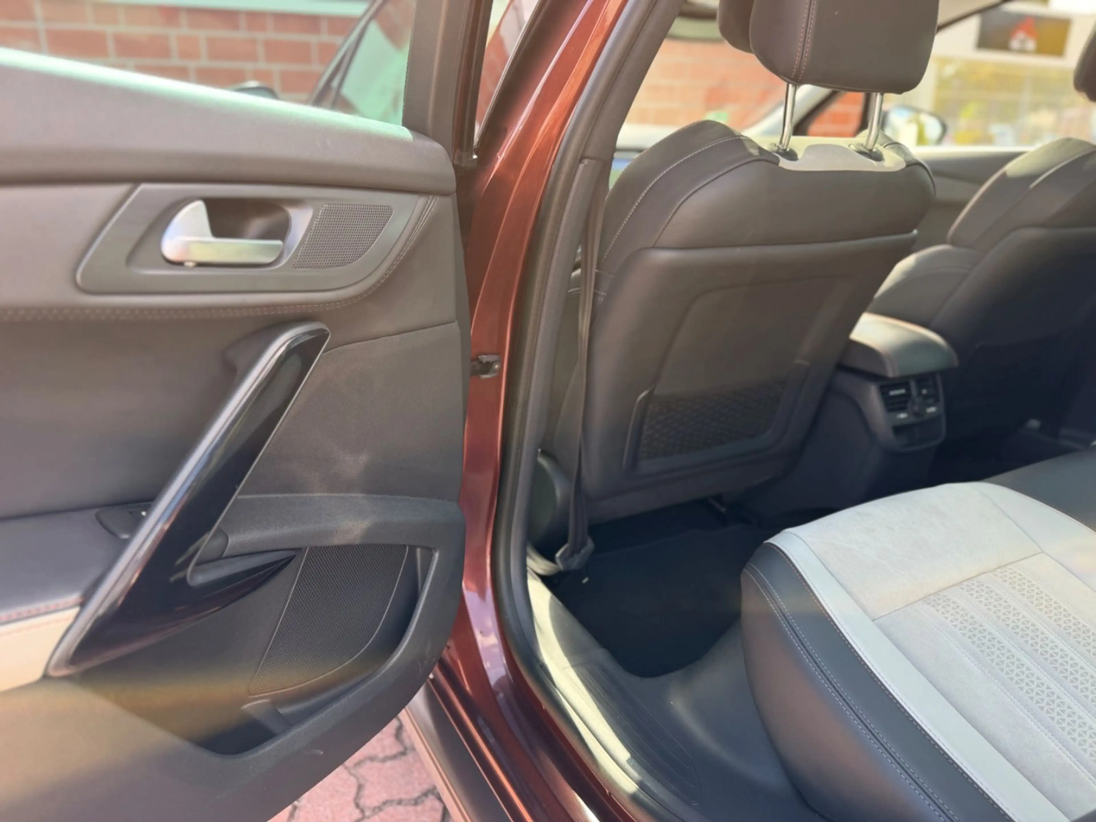 Peugeot 508 SW RXH /HEAD-UP/PANORAMA/KAMERA — photo 10