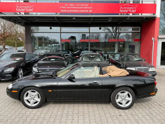 Jaguar XK8 Cabriolet-  gr. Service neu - Toporiginal!