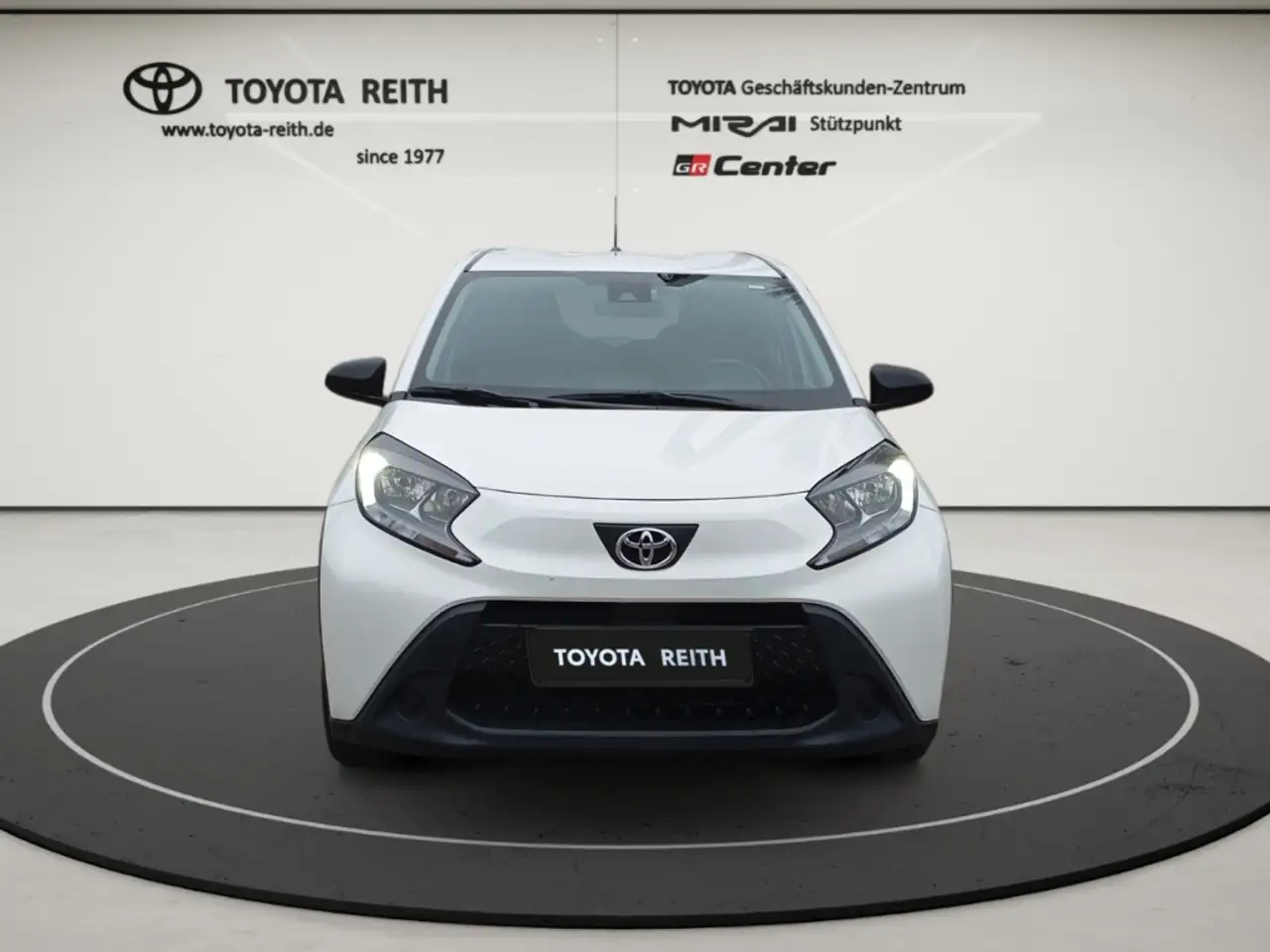 Toyota Aygo X Apple CarPlay Android Auto Musikstreaming DAB Spur, миниатюра 8