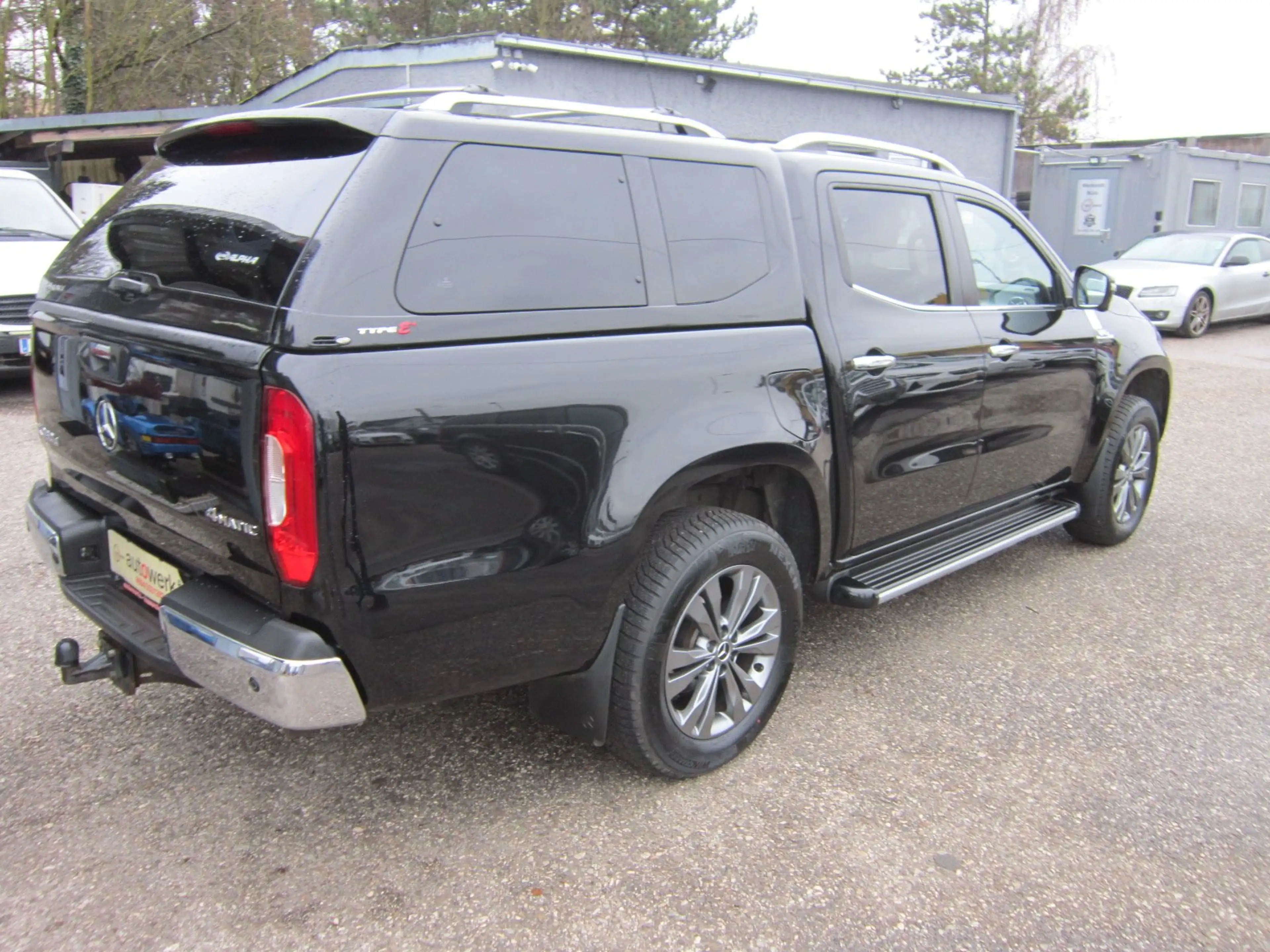 Mercedes-Benz X 350 — photo 4