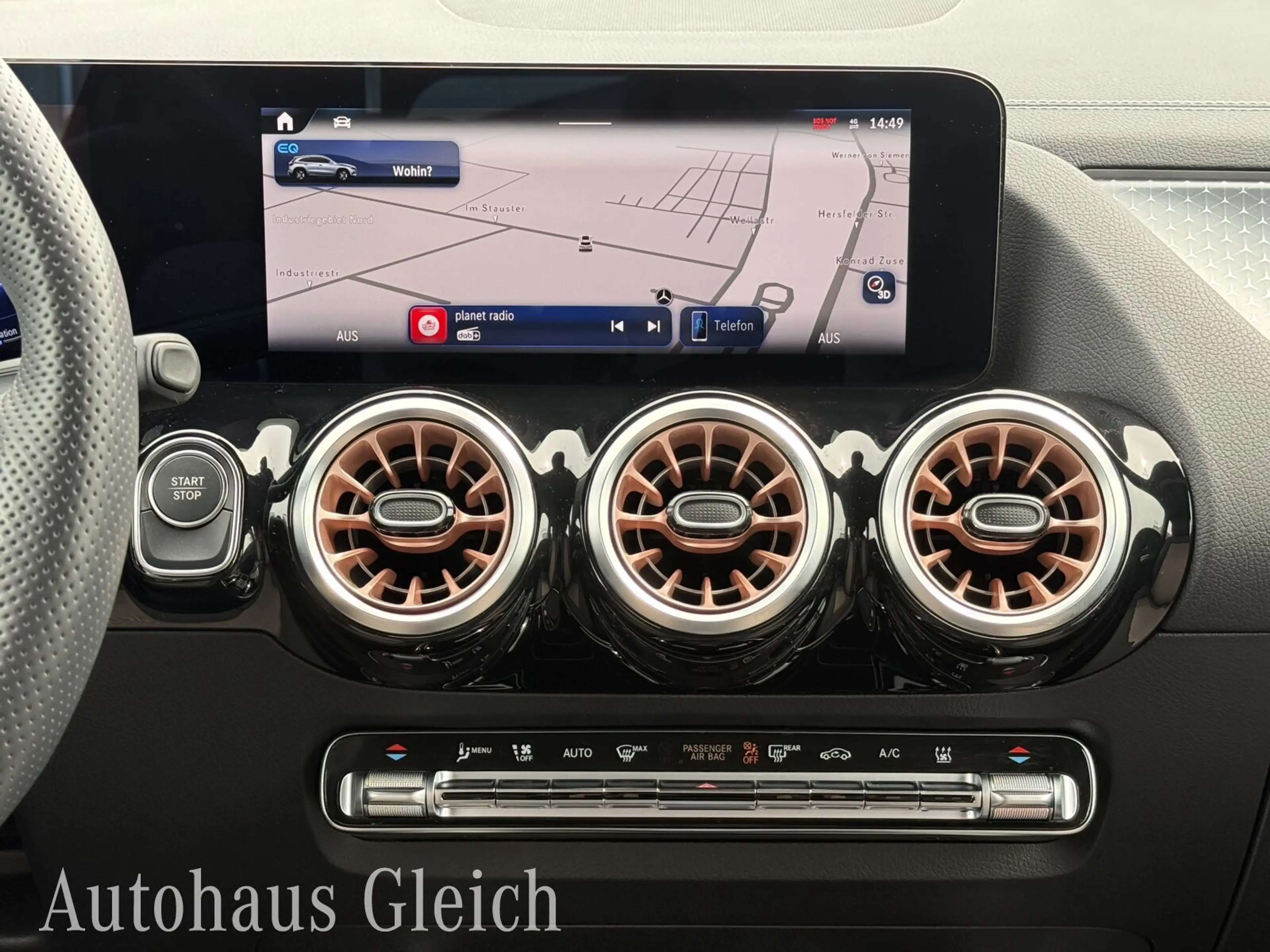 Mercedes-Benz EQA 300 EQA 300 Electric Art 4Matic Navi/Distronic/Klima — photo 9