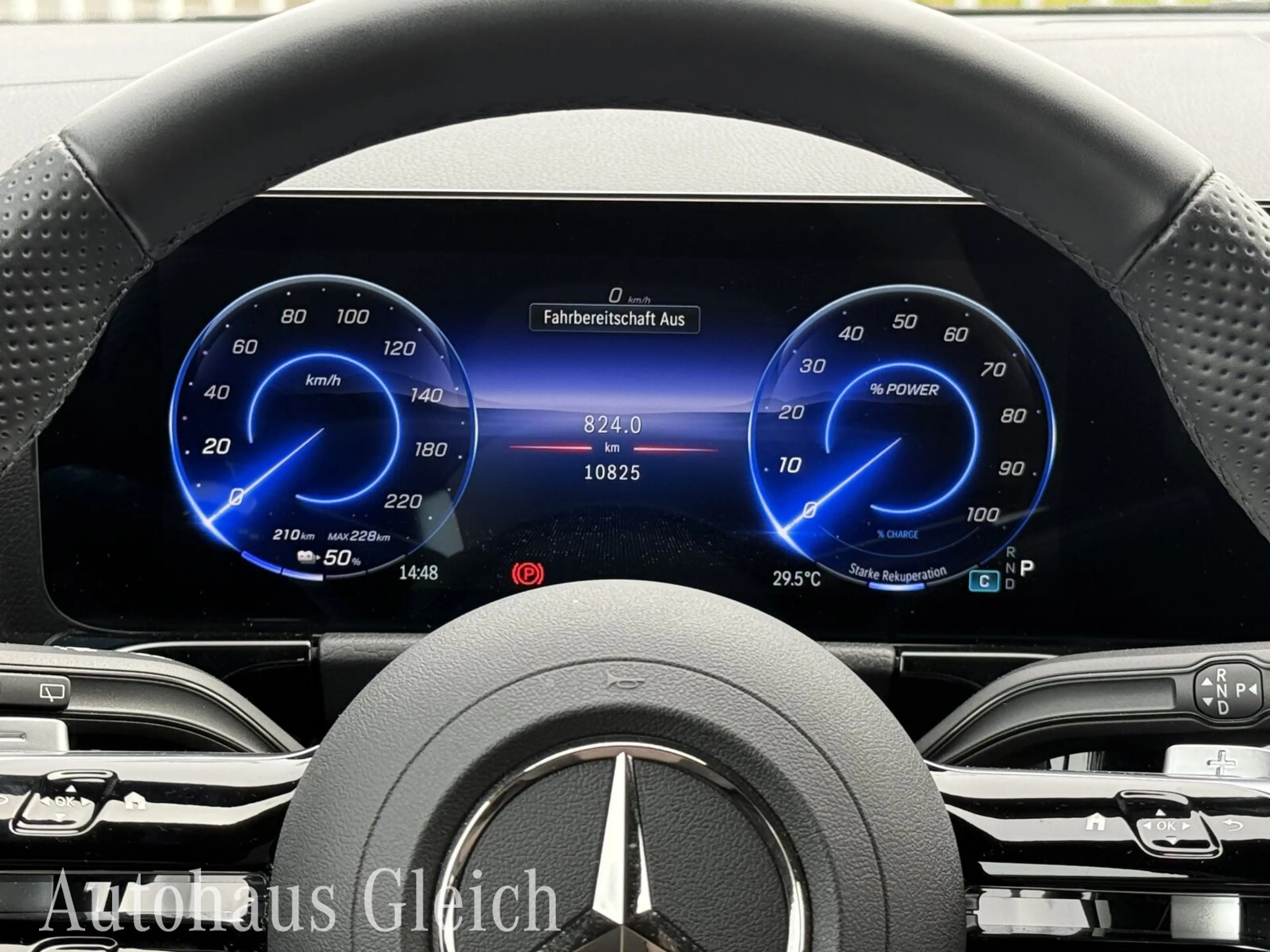 Mercedes-Benz EQA 300 EQA 300 Electric Art 4Matic Navi/Distronic/Klima — photo 8