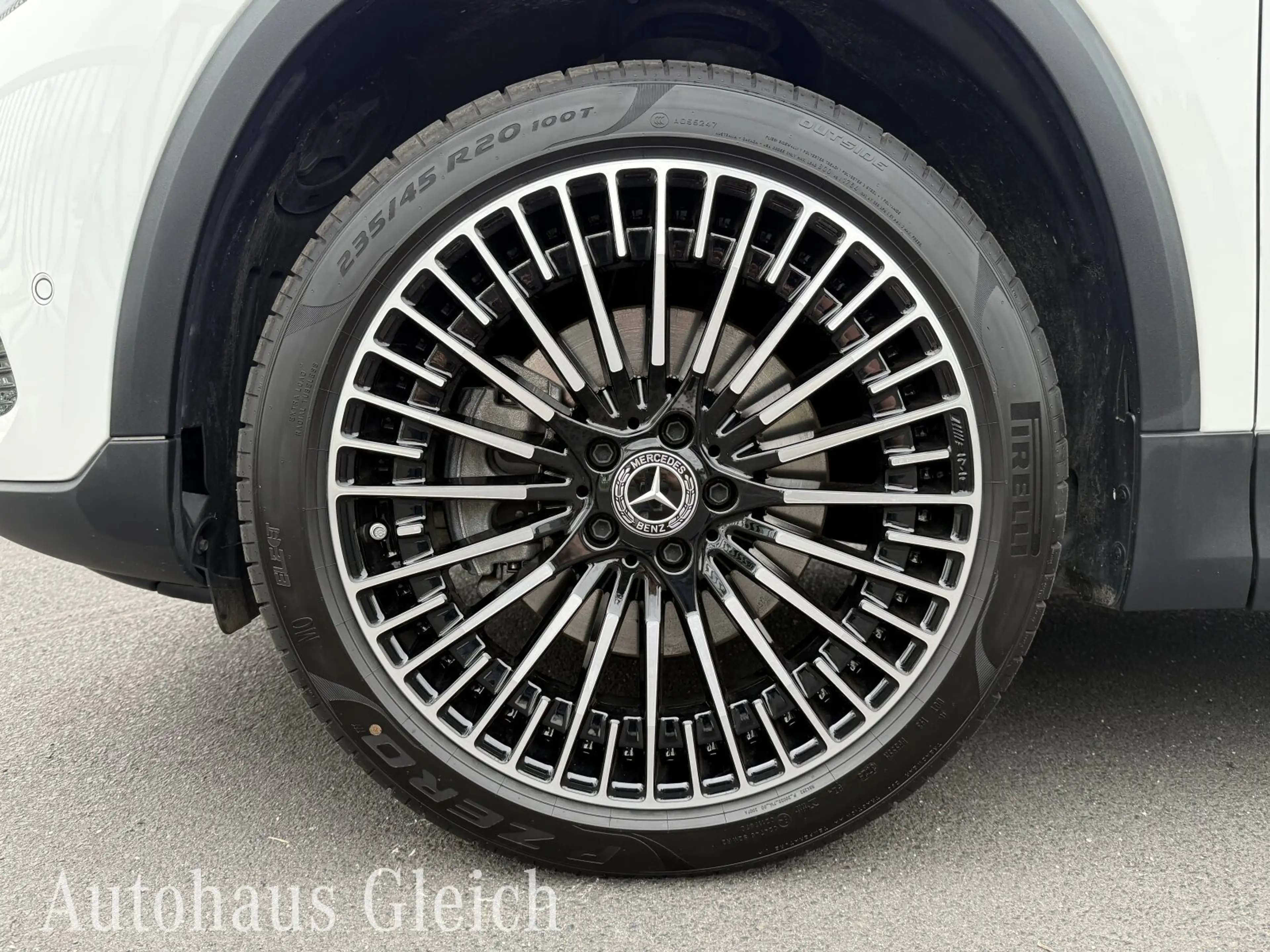 Mercedes-Benz EQA 300 EQA 300 Electric Art 4Matic Navi/Distronic/Klima — photo 15
