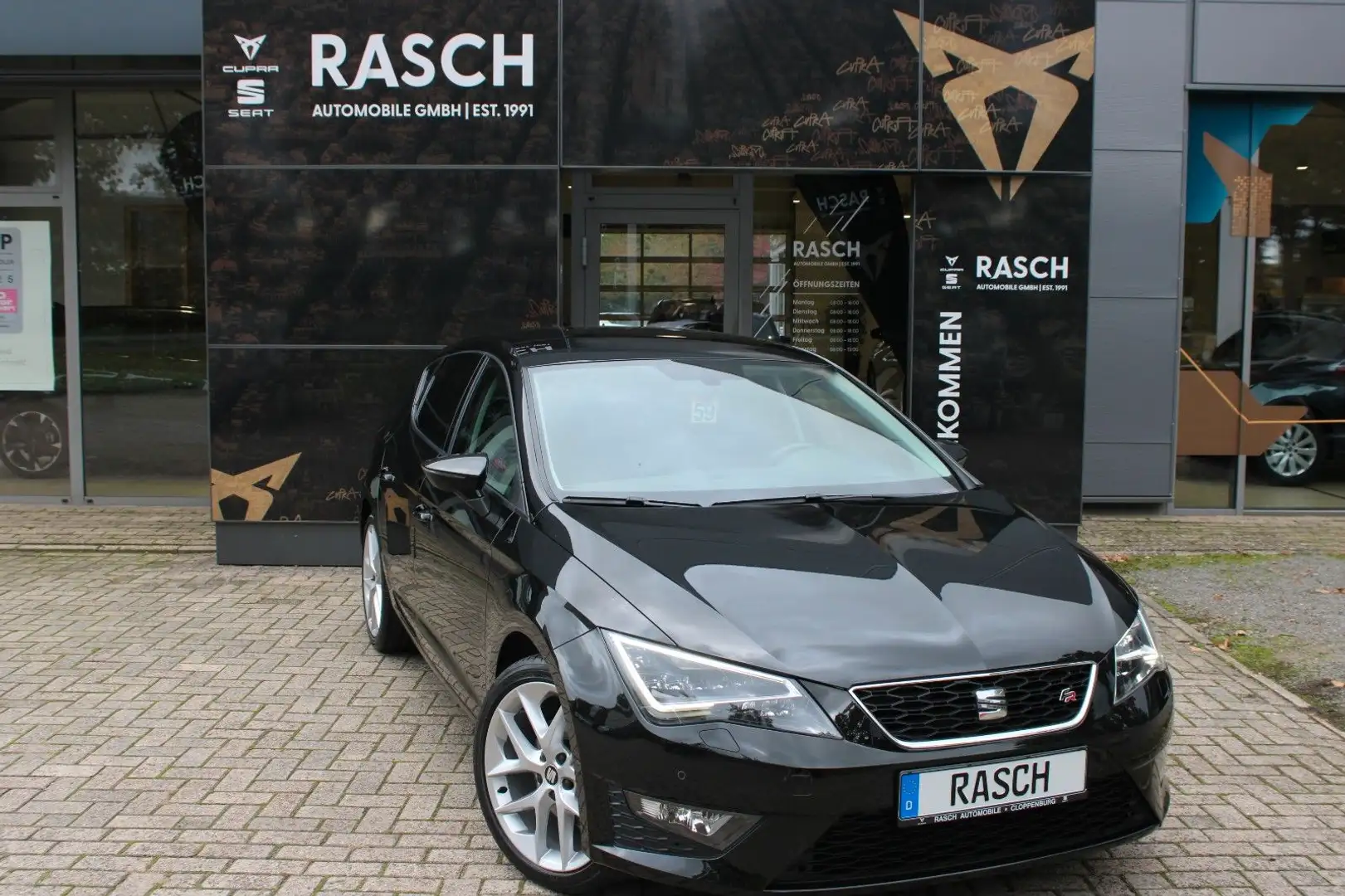 SEAT Leon FR 1.4 TSI DSG +NAVI+PDC+BTH+GRA+LED+SHZ+ZV Negro - 2