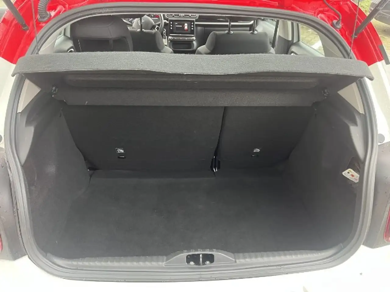 Citroen C3 1.2 PureTech 110 Shine — photo 14
