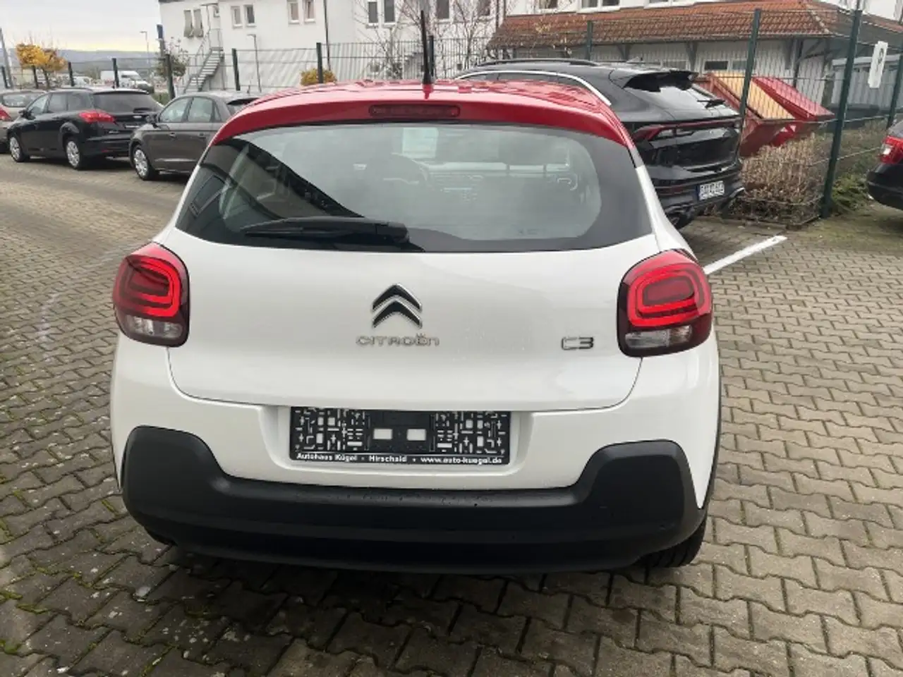 Citroen C3 1.2 PureTech 110 Shine — photo 5