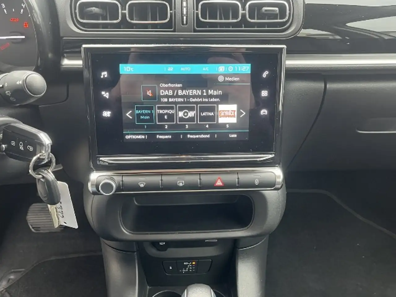 Citroen C3 1.2 PureTech 110 Shine — photo 8