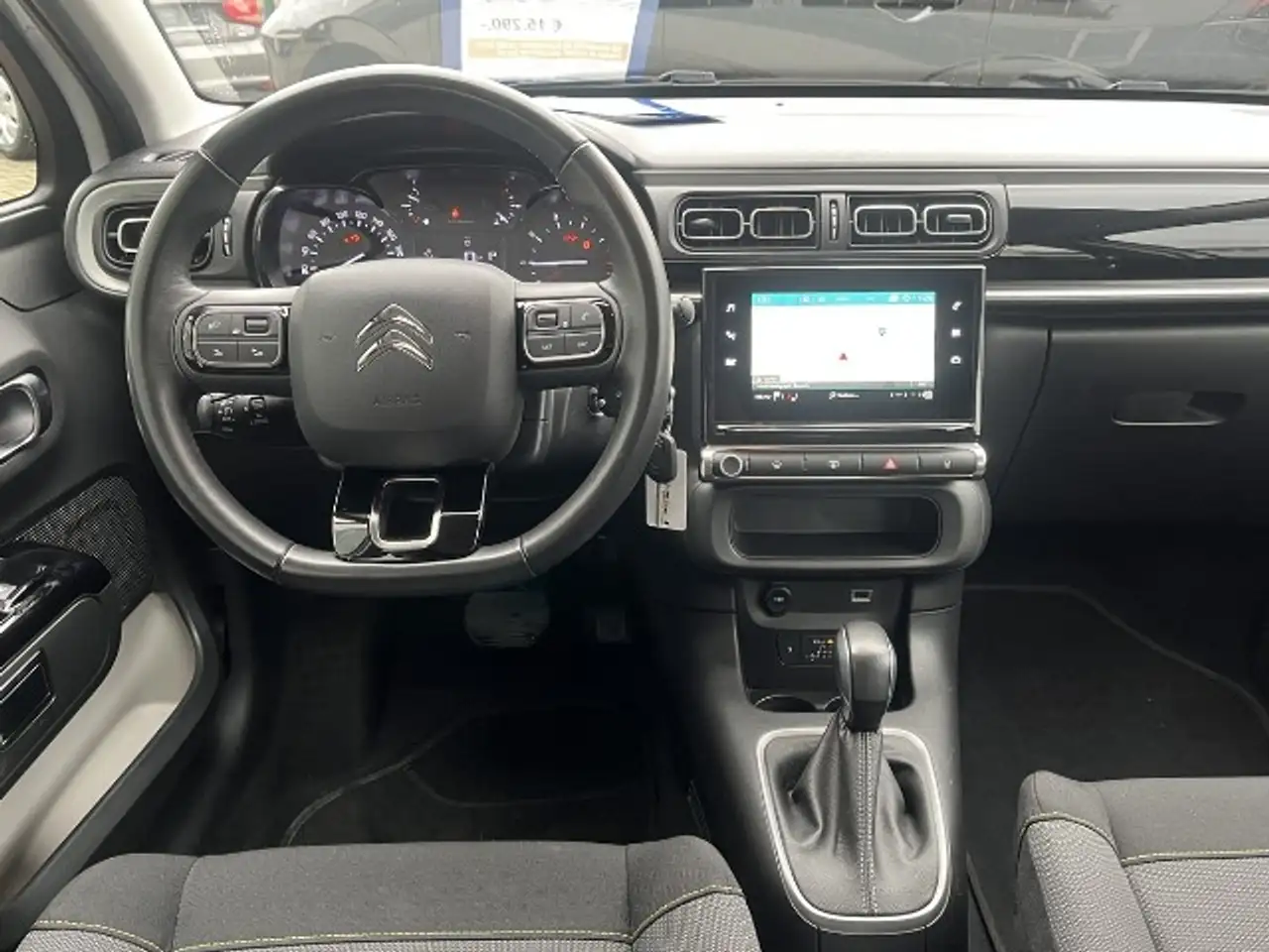 Citroen C3 1.2 PureTech 110 Shine — photo 6