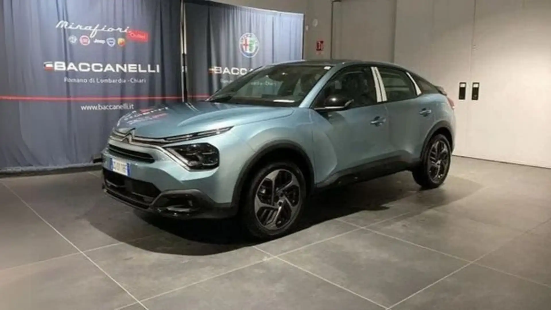 Citroen C4 PureTech 130 S&S Plus Зелений - 1