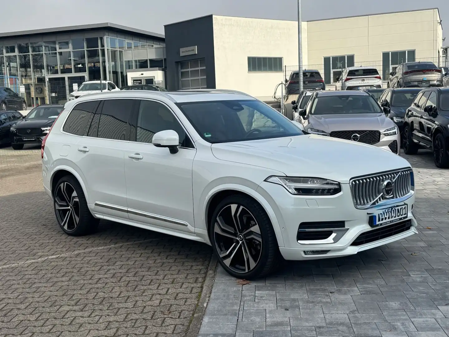 Volvo XC90 B5 ULTIMATE+STANDHZG+PANO+MASSAGE+1.HD Blanc - 1