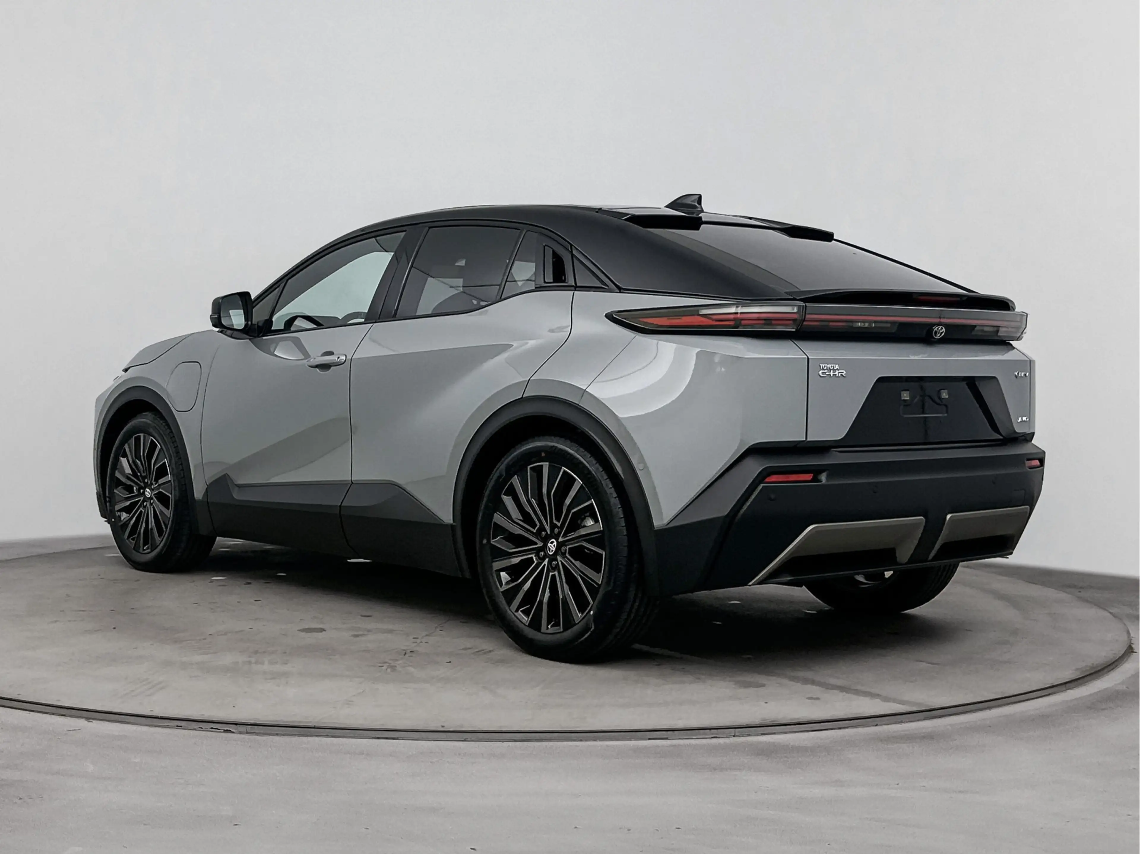 Toyota C-HR+ Executive AWD 77 kWh | Apple Carplay & Android Aut — photo 3