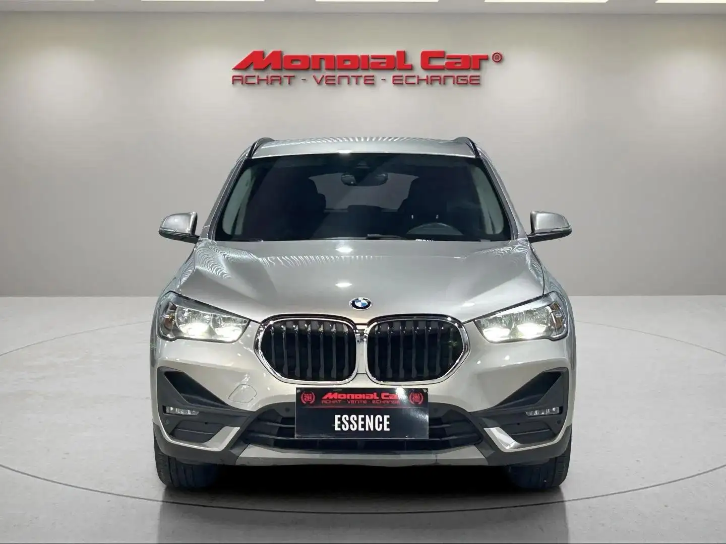 BMW X1 X1 1.5iA sDrive18 *Bluetooth *Cruise * GPS* Bronze - 2