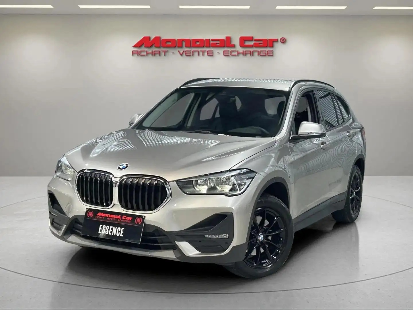 BMW X1 X1 1.5iA sDrive18 *Bluetooth *Cruise * GPS* Bronze - 1