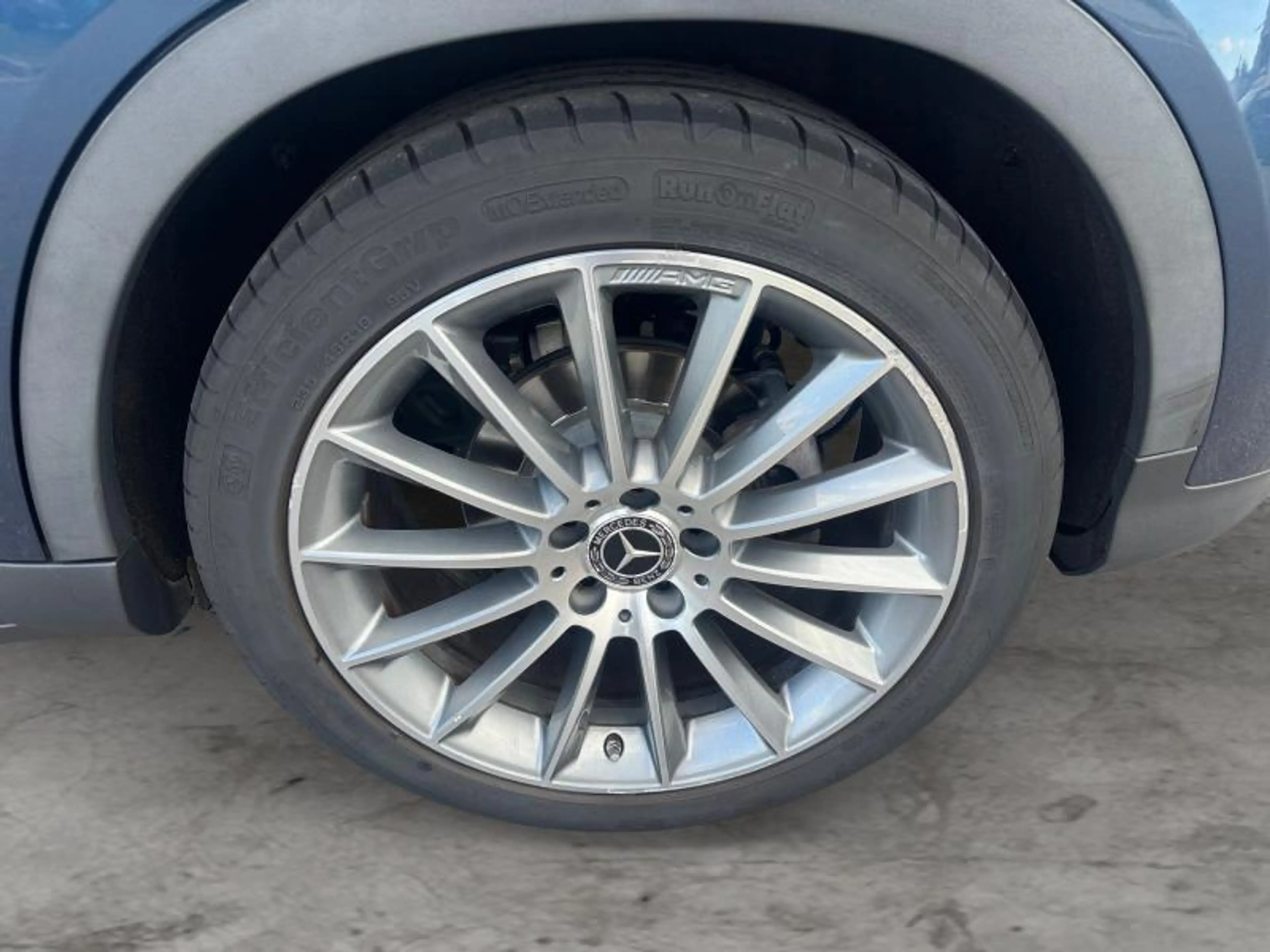 Mercedes-Benz GLA 180 EDITION/AMG-line/Auto./CAMERA 360°/1 YEAR WARRANTY — photo 10
