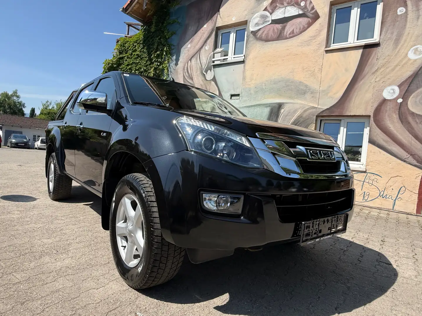 Isuzu D-Max 4WD Schwarz - 2