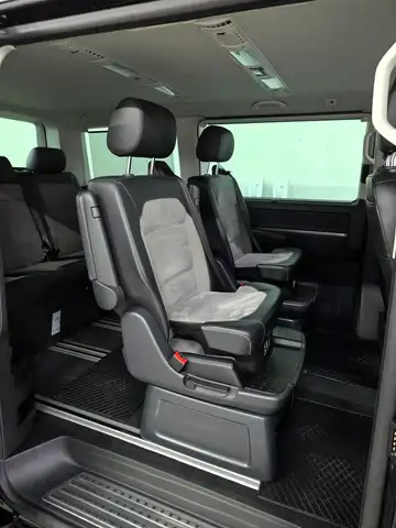 Volkswagen T6.1 Multivan Highline 2,0 TDI 4Motion DSG Ansicht 18